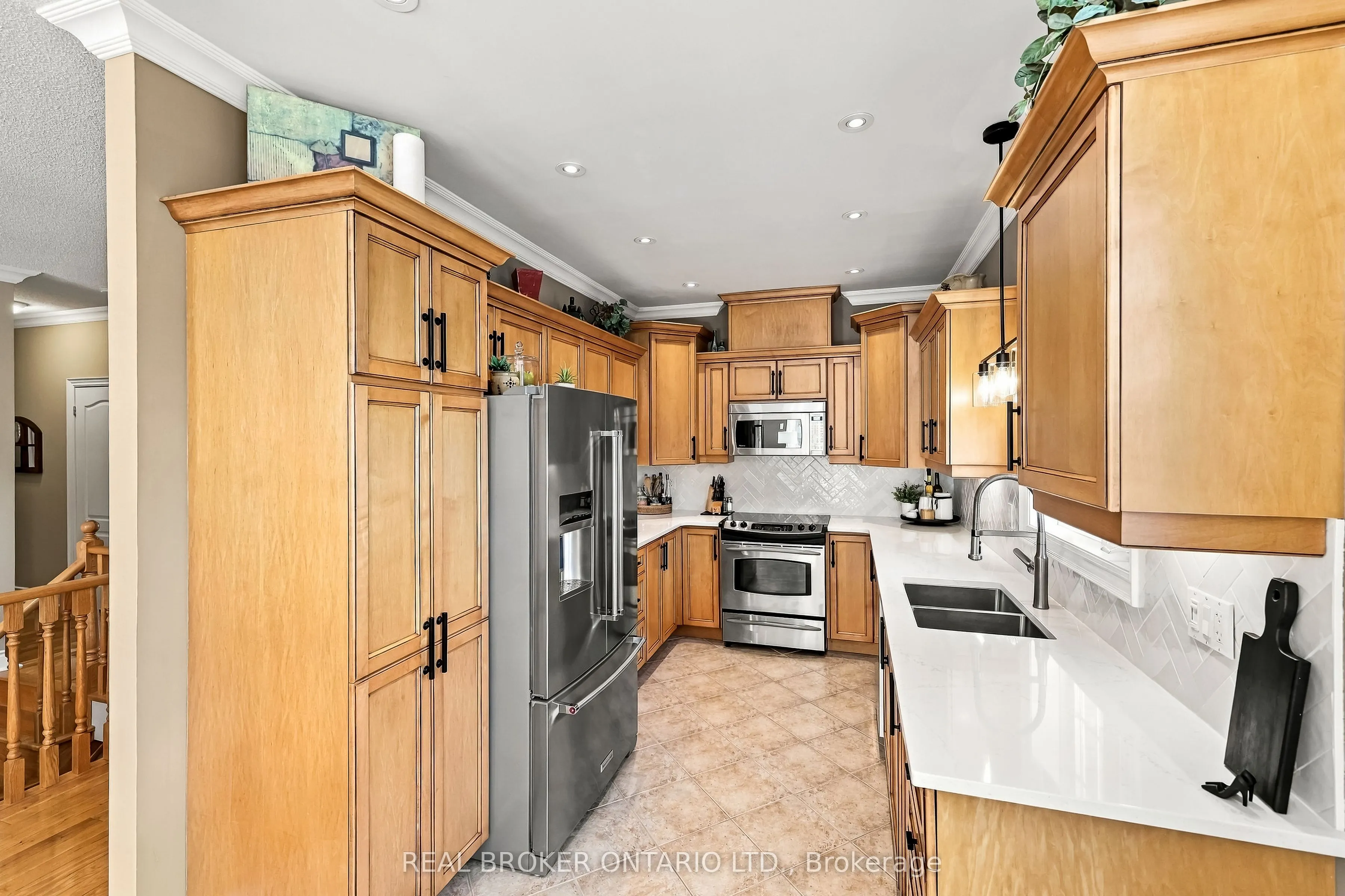 8 Ash Green Lane
