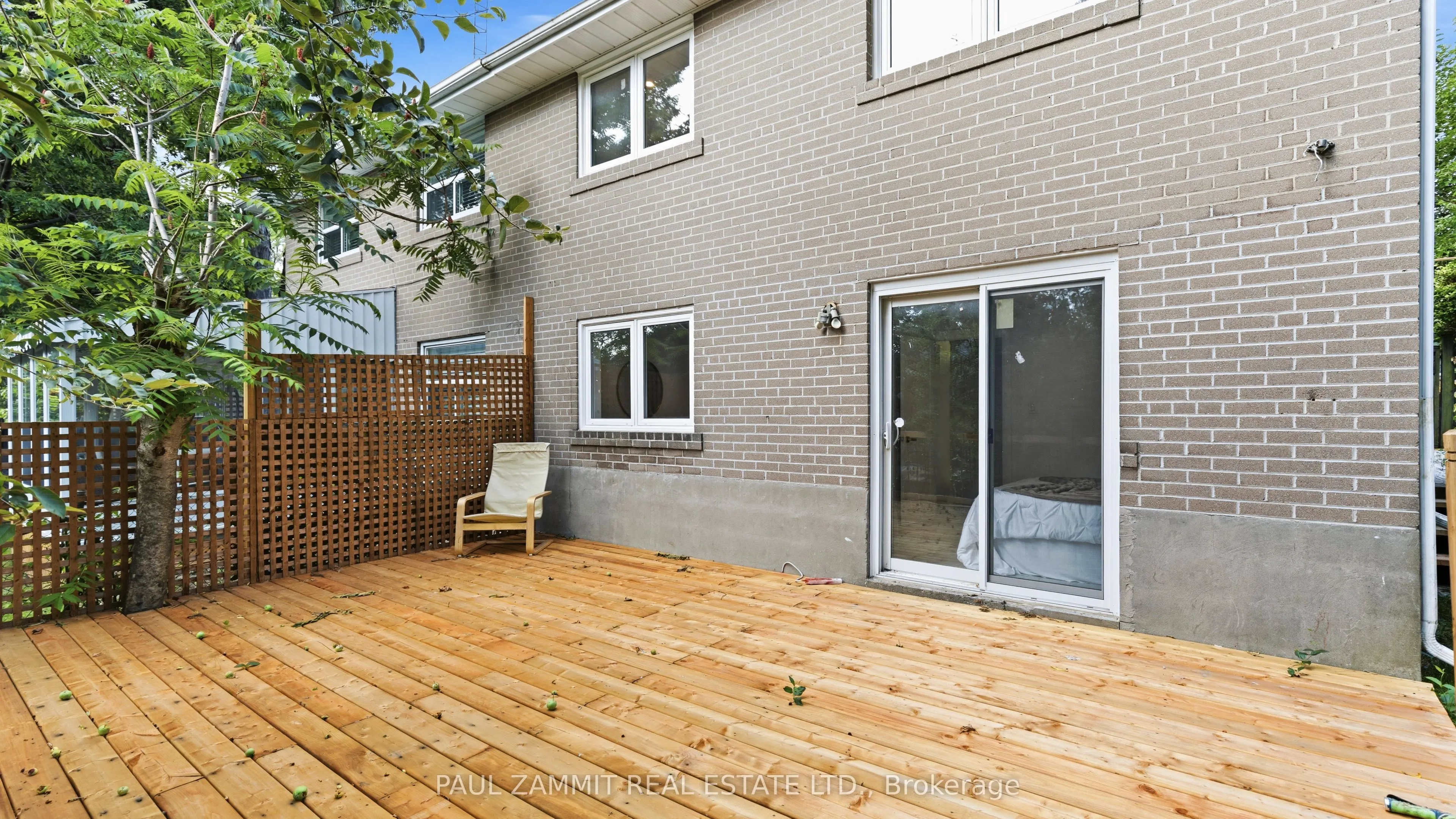 6 King Richard Court