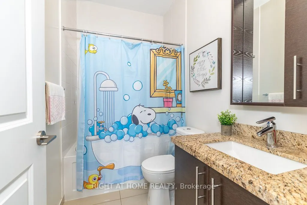 325 South Park Road #Ph05