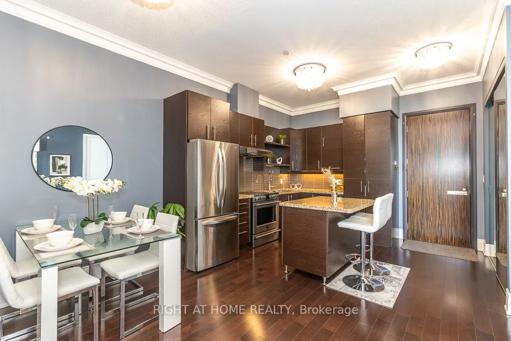 325 South Park Road #Ph05