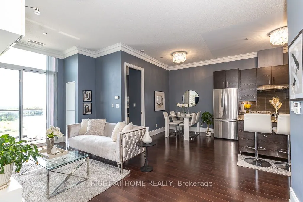 325 South Park Road #Ph05