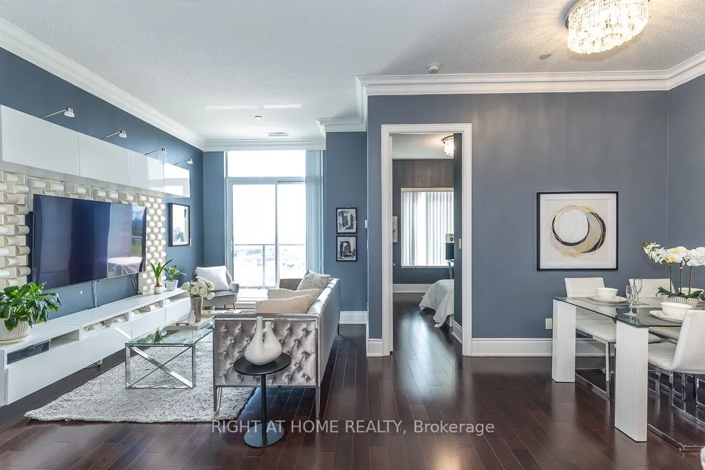 325 South Park Road #Ph05