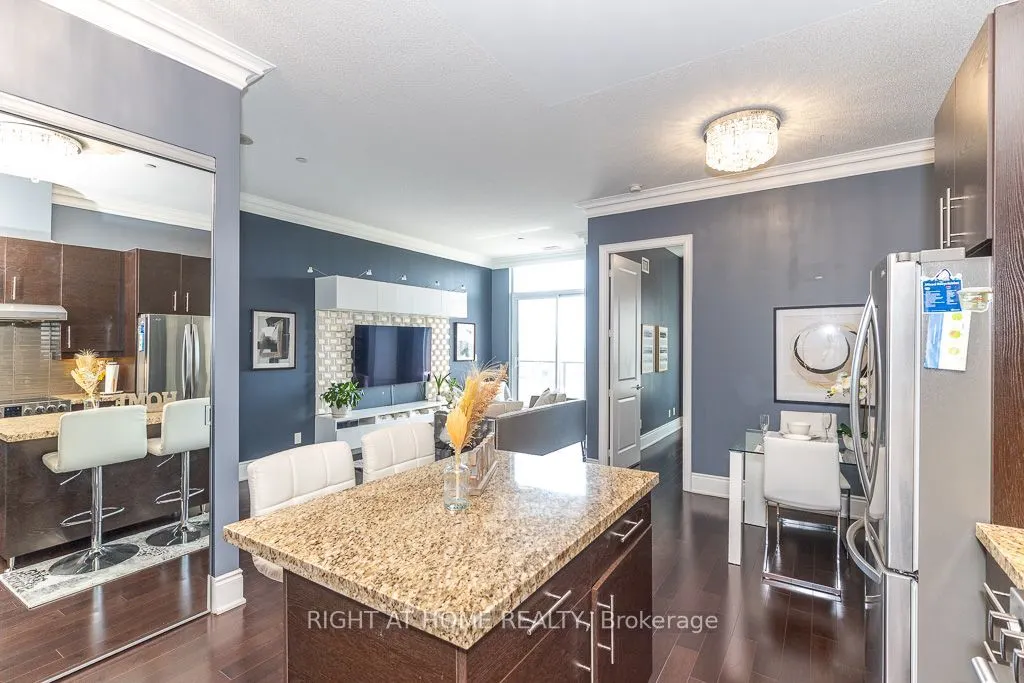 325 South Park Road #Ph05