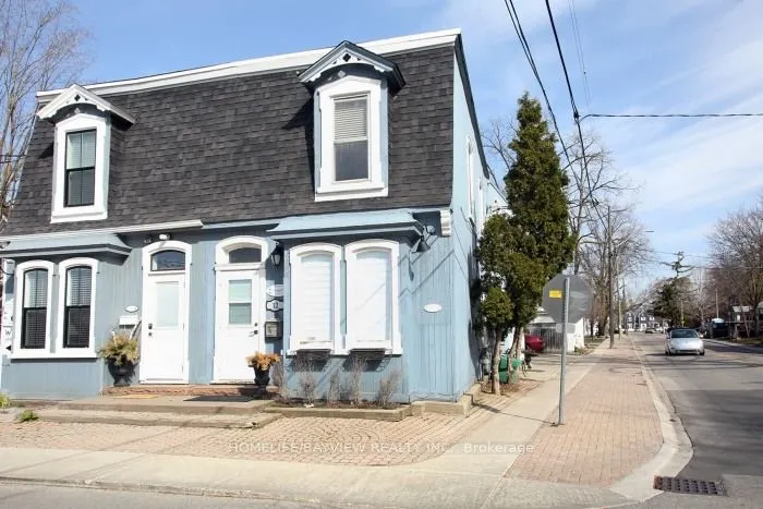 12 Centre Street