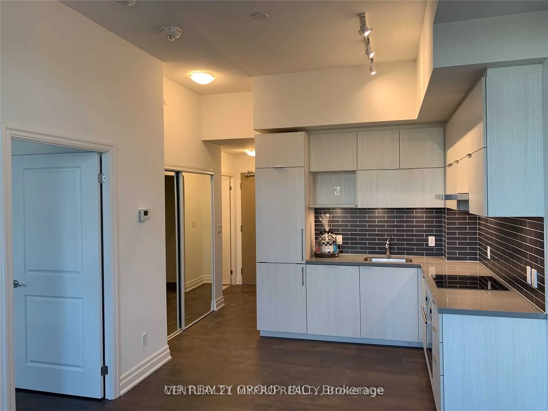 10 Rouge Valley Drive #404A
