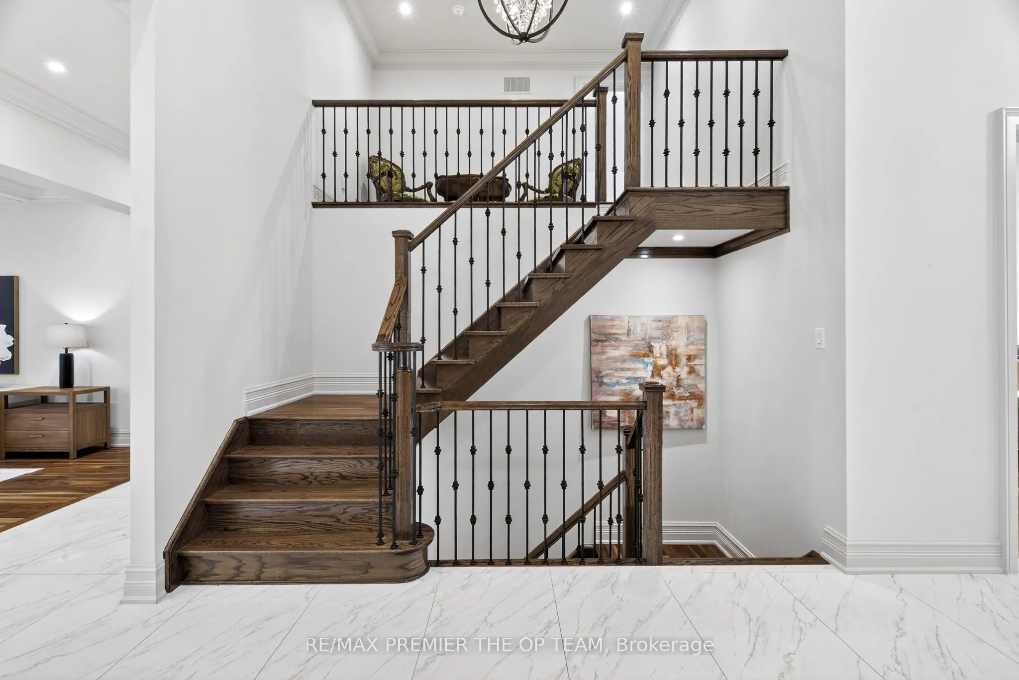 24 Grand Vellore Crescent