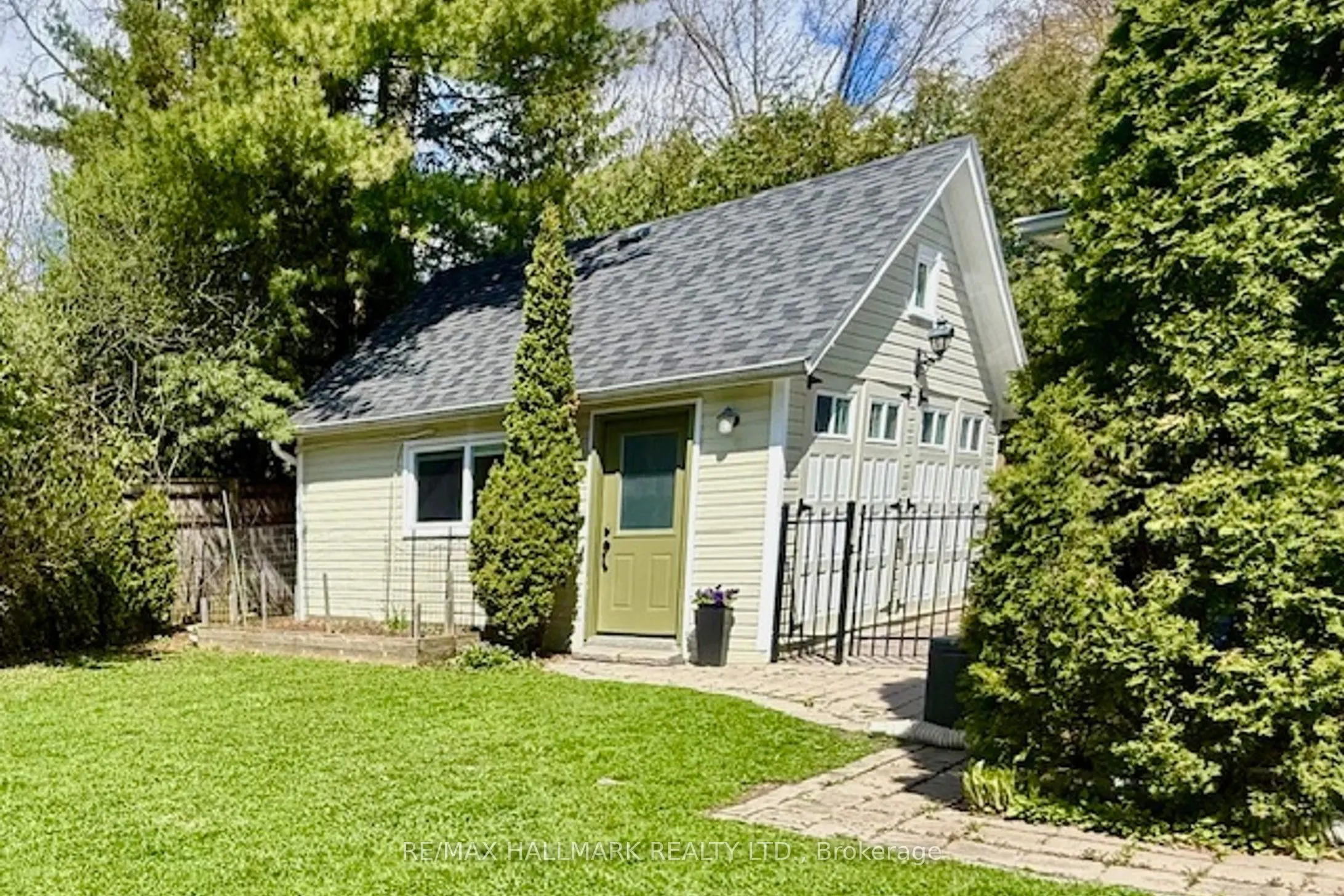 64 Powell Street