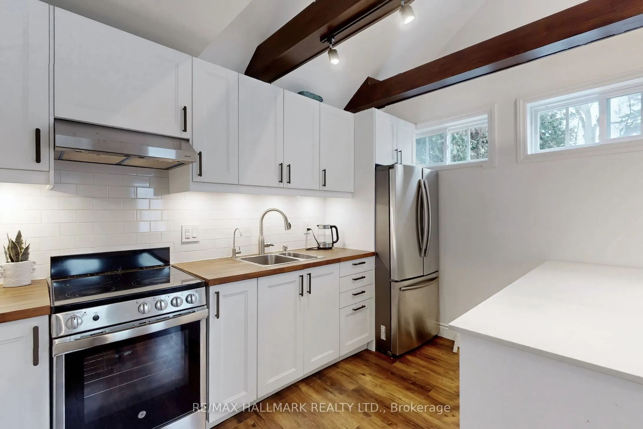 64 Powell Street