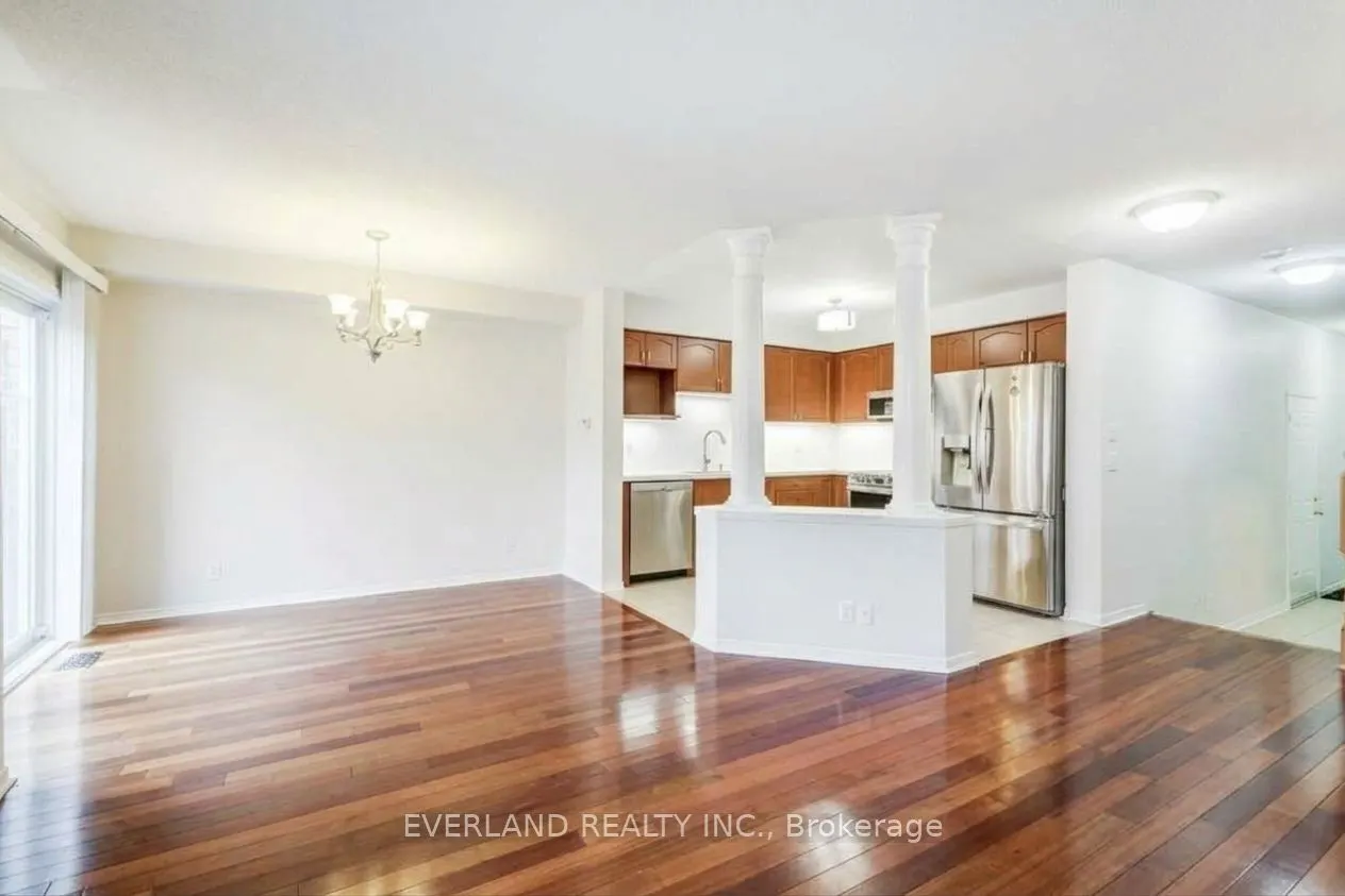 31 Marshview Avenue