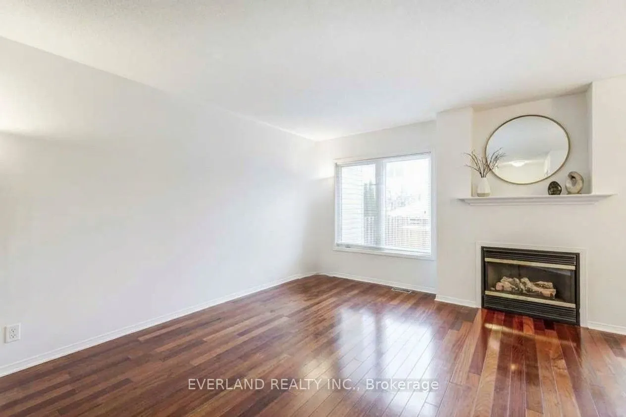 31 Marshview Avenue