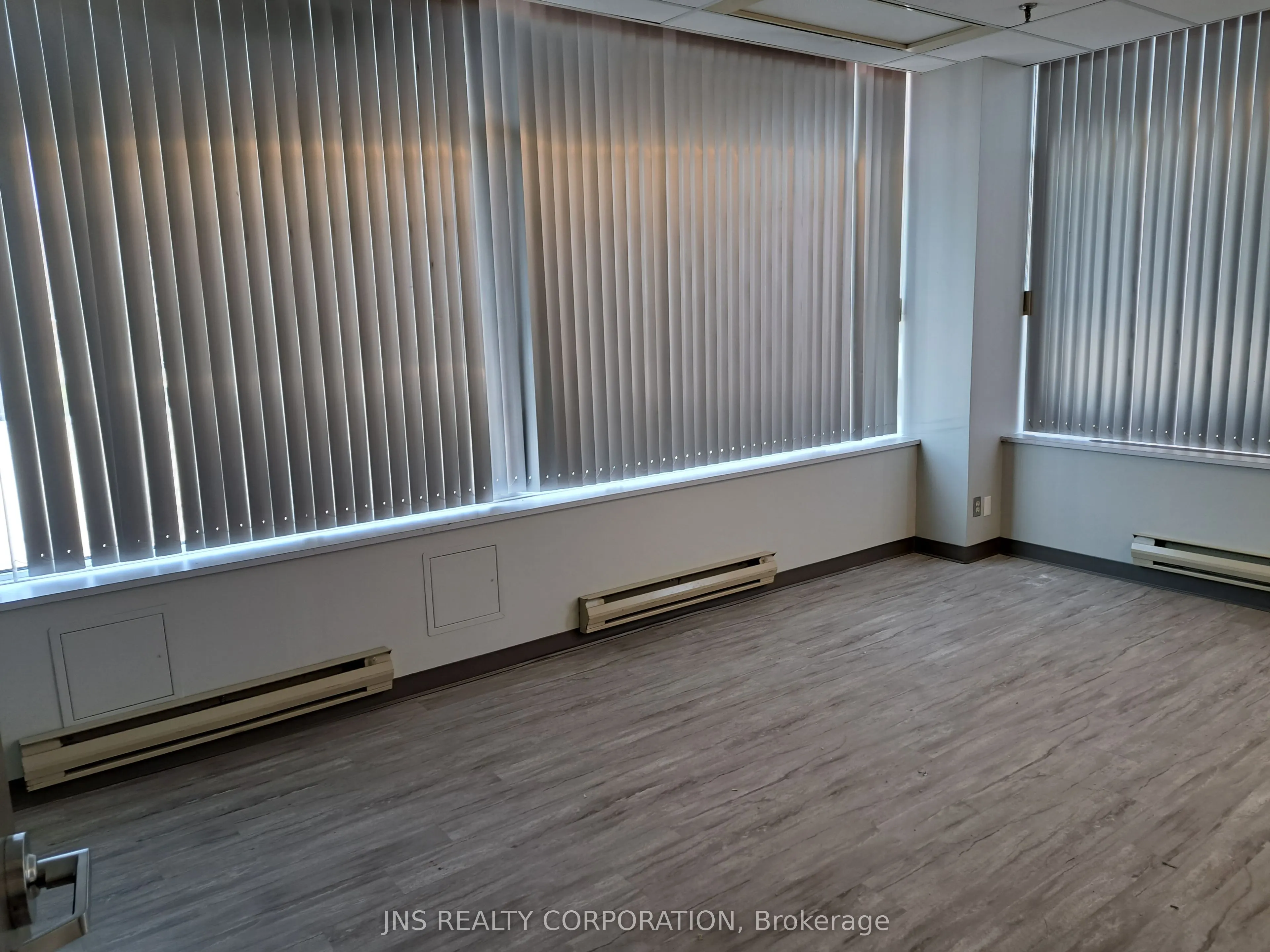 16775 Yonge Street #407