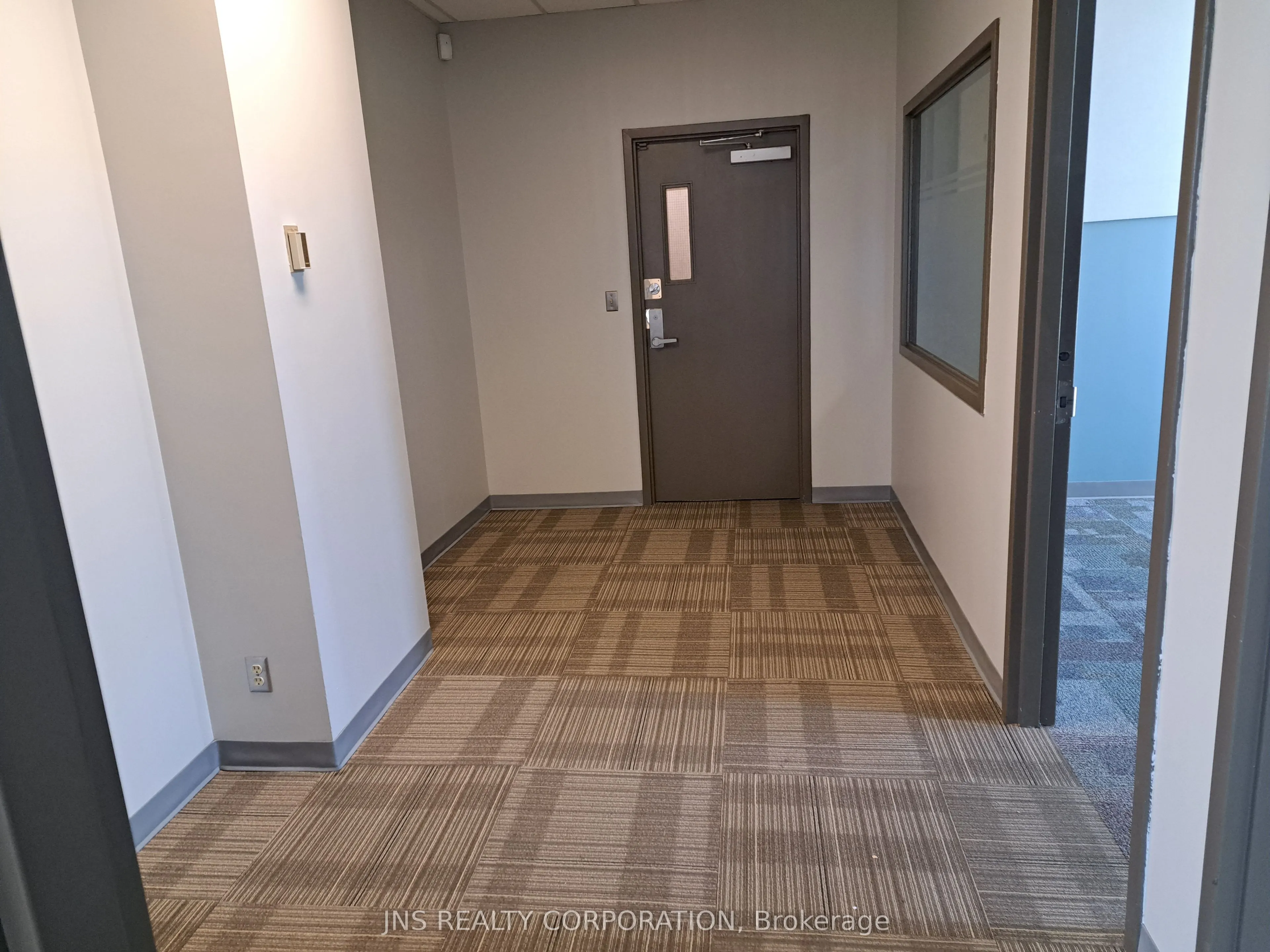 16775 Yonge Street #407