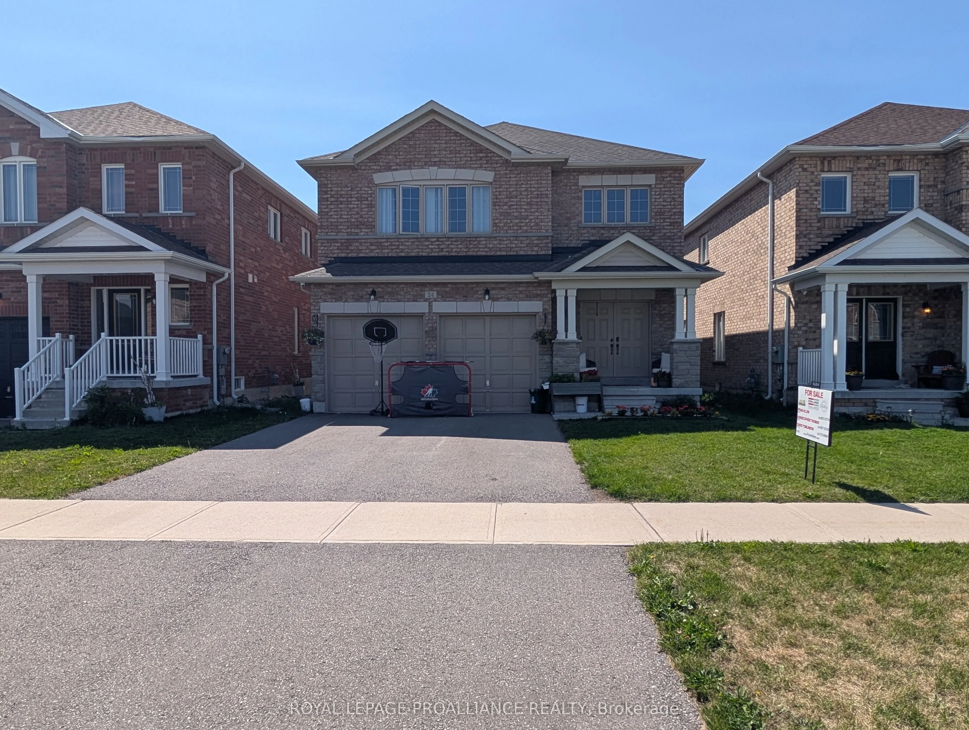 24 Terry Clayton Avenue