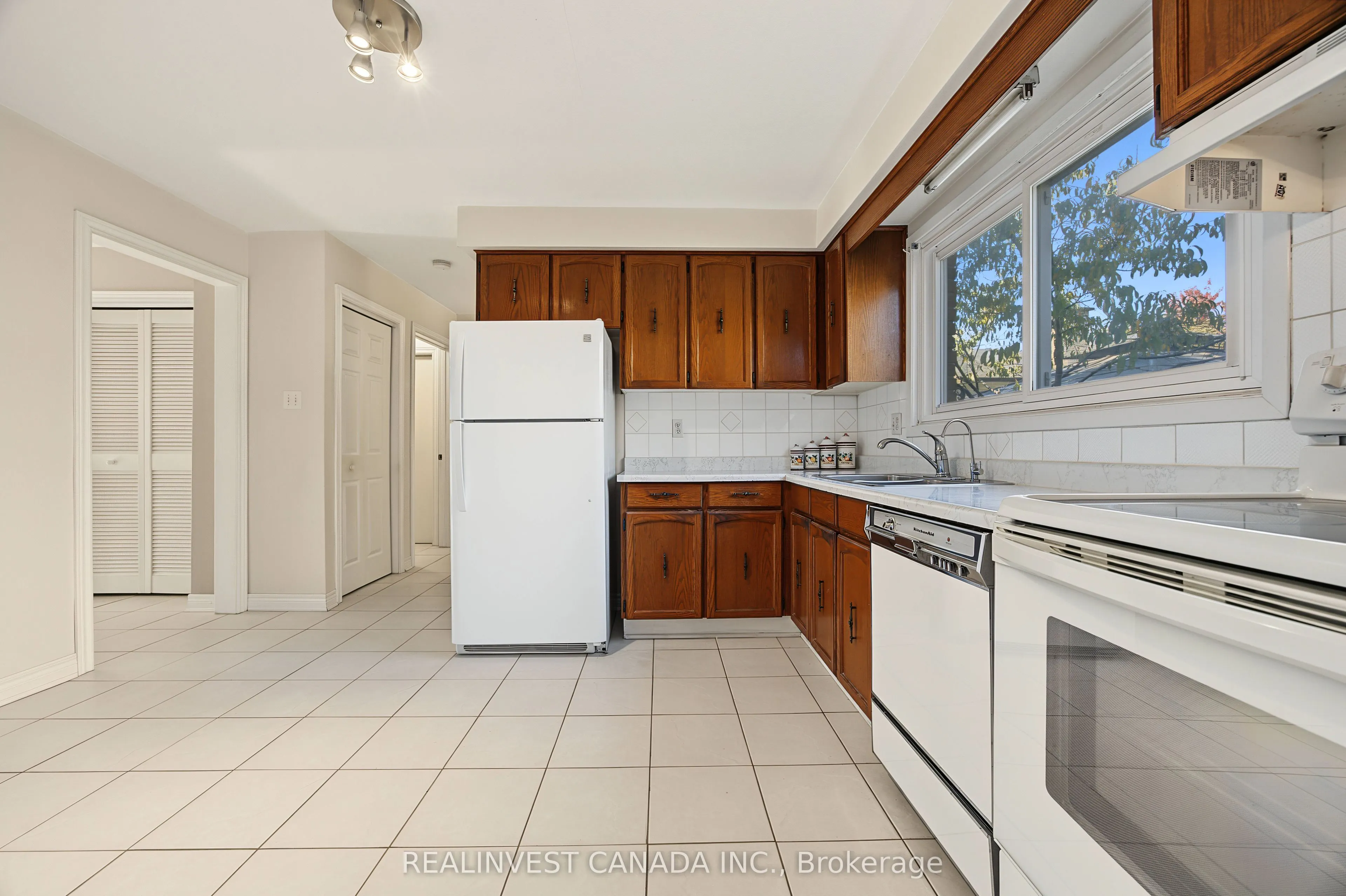 196 Weldrick Road W