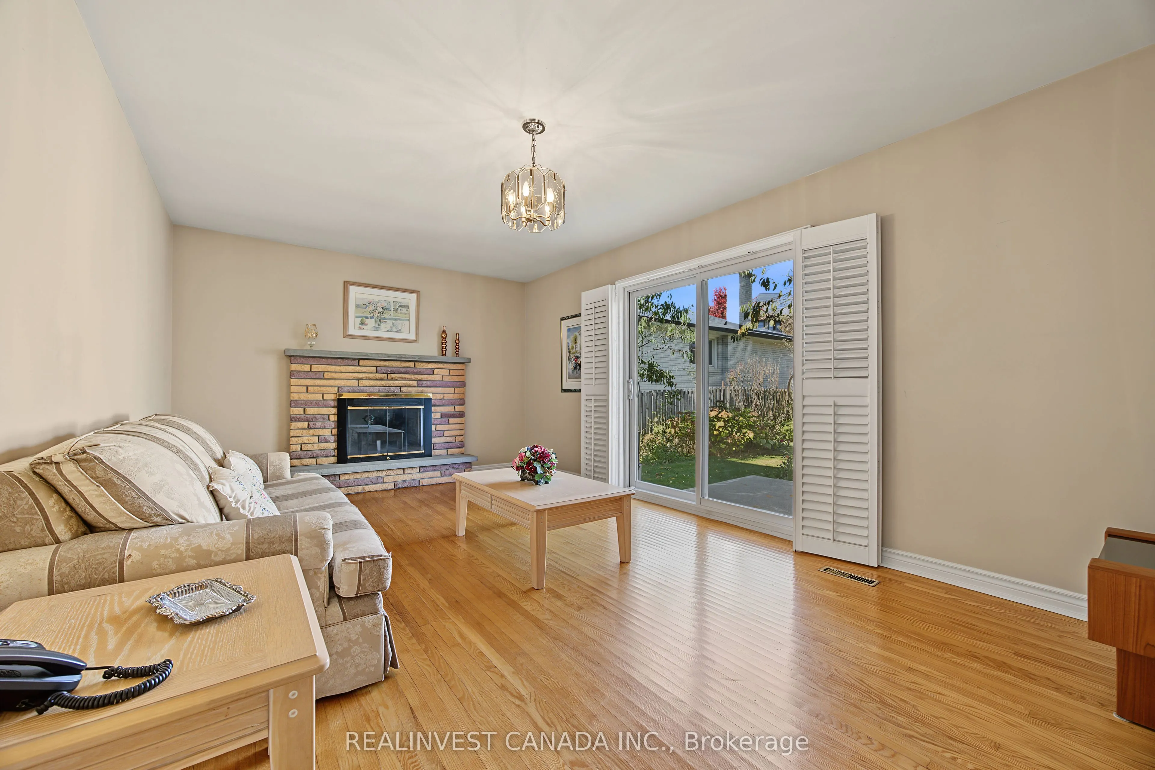 196 Weldrick Road W