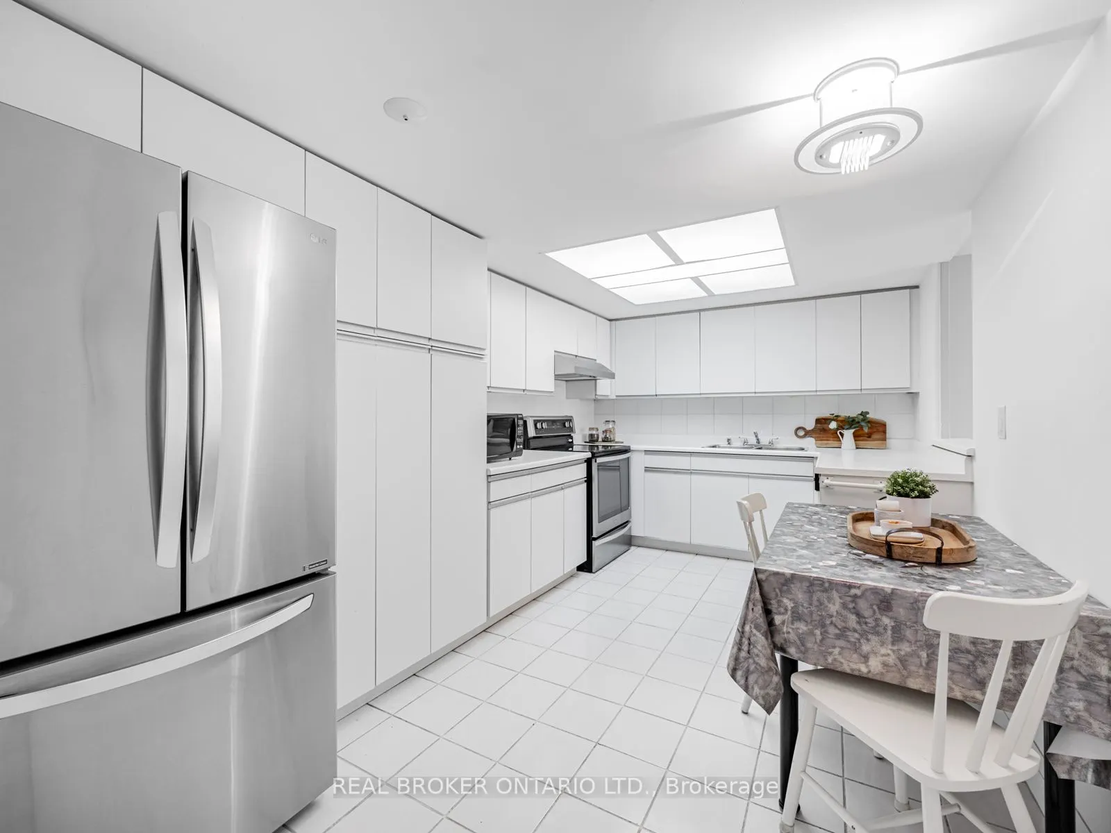 20 Baif Boulevard #805