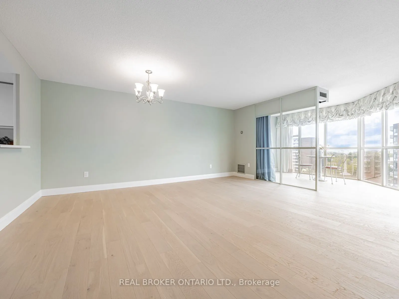 20 Baif Boulevard #805