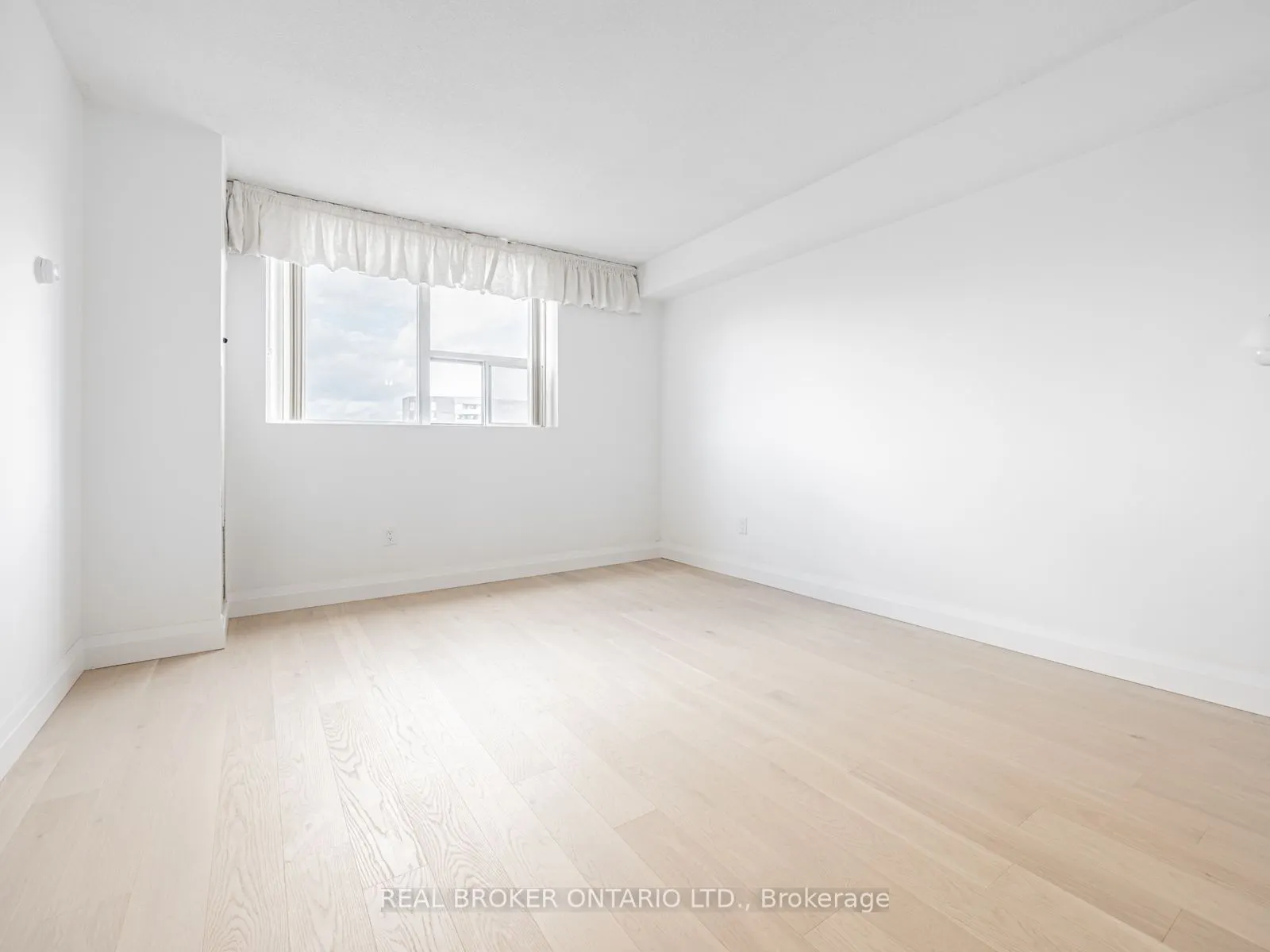 20 Baif Boulevard #805