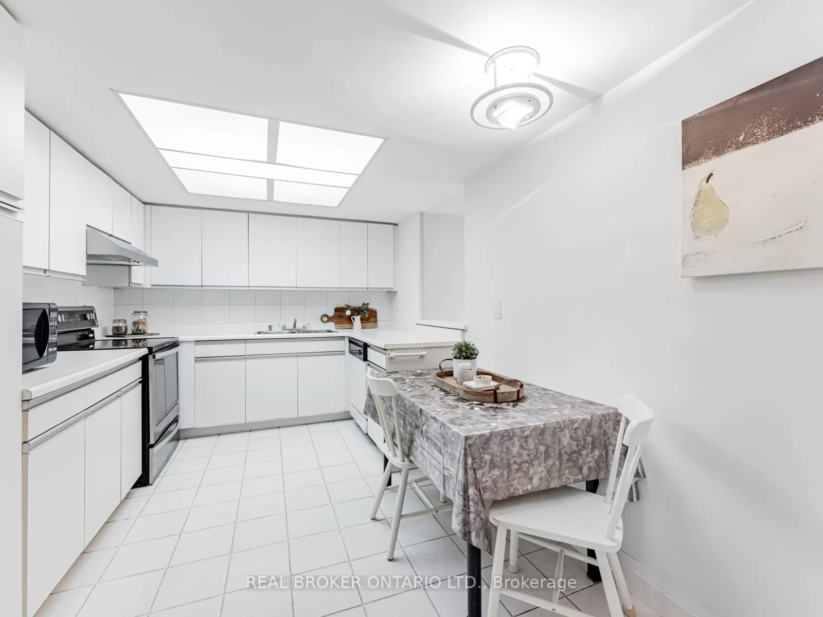 20 Baif Boulevard #805