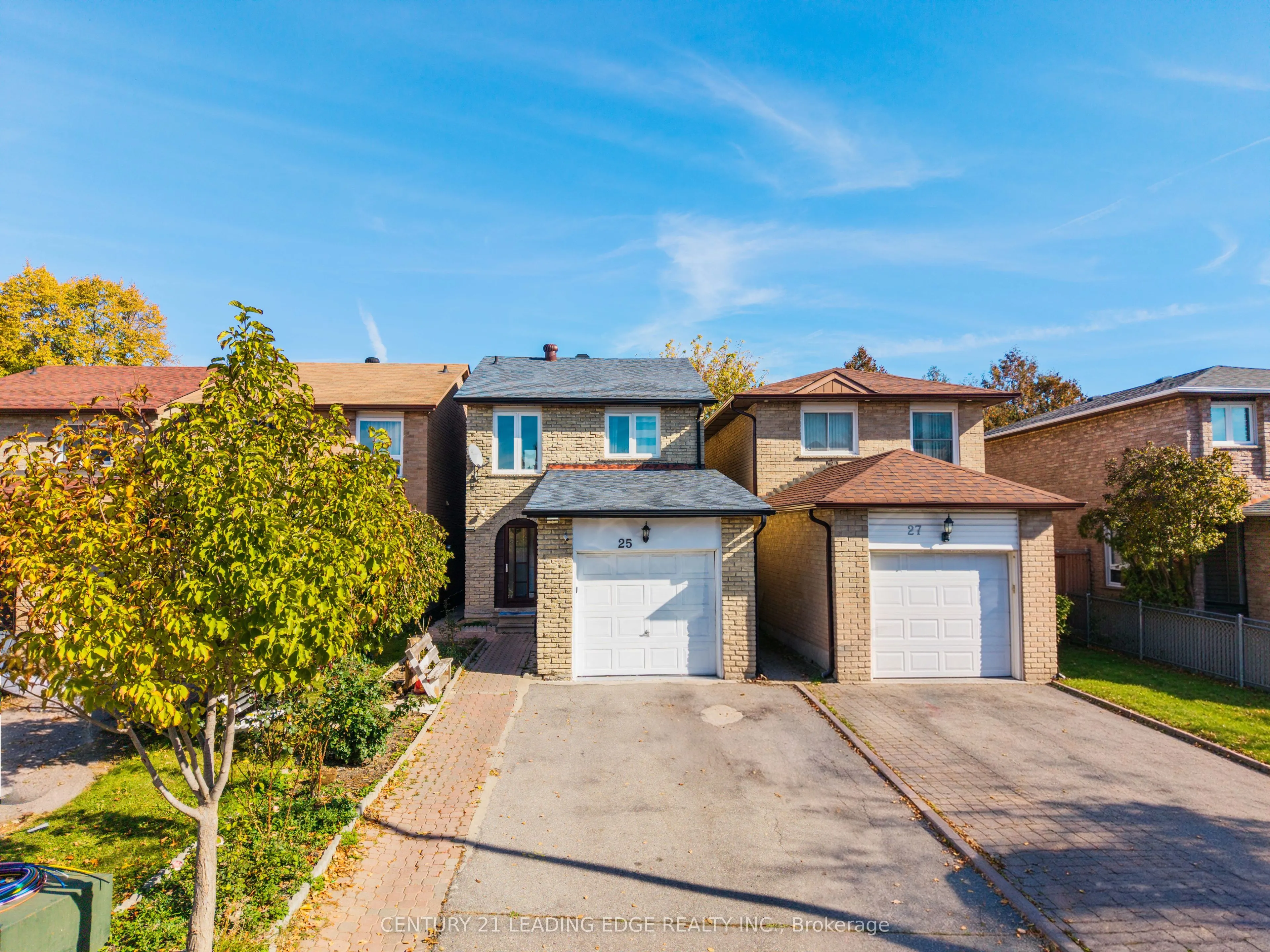 25 Croxley Green