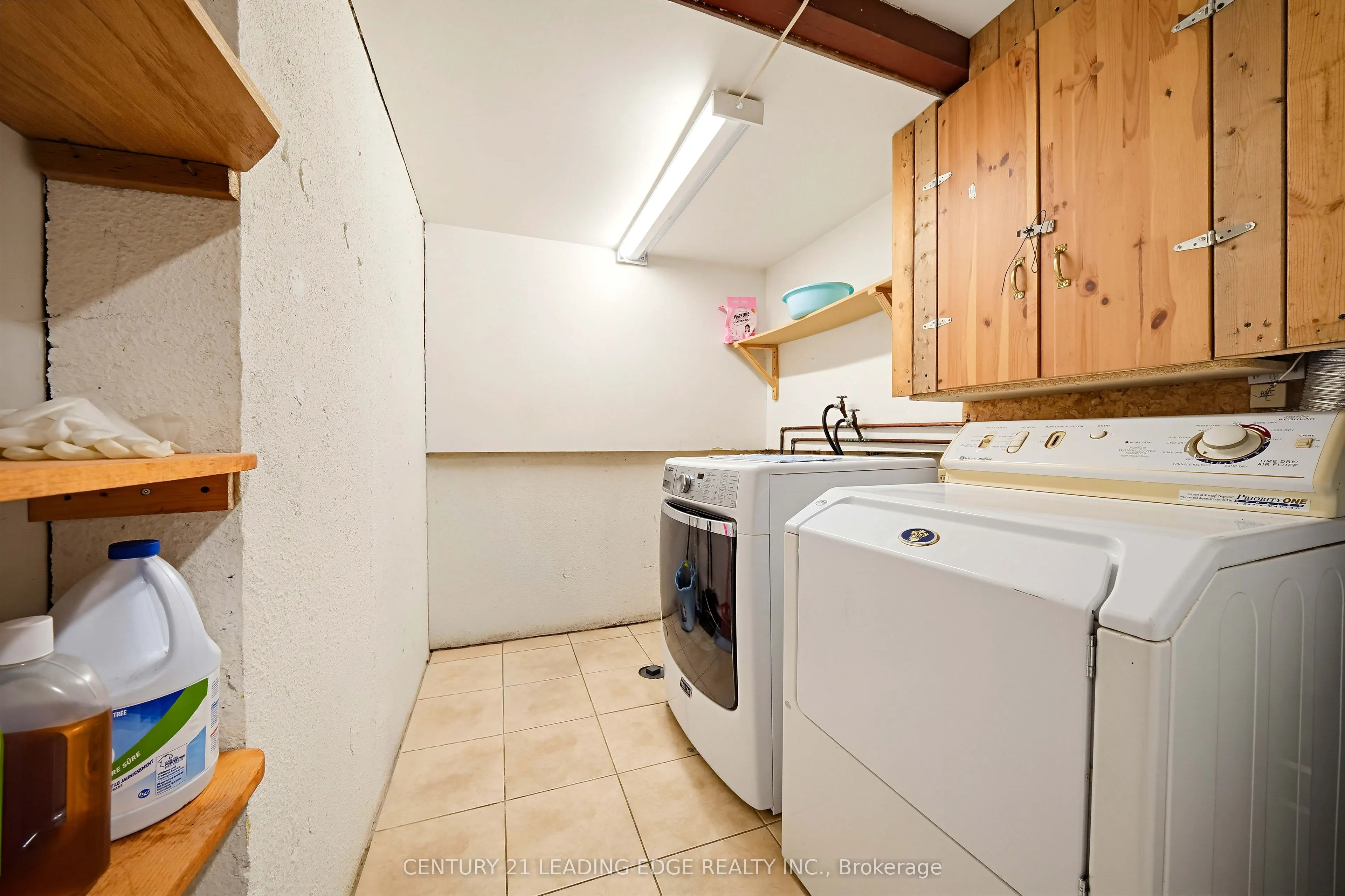 25 Croxley Green