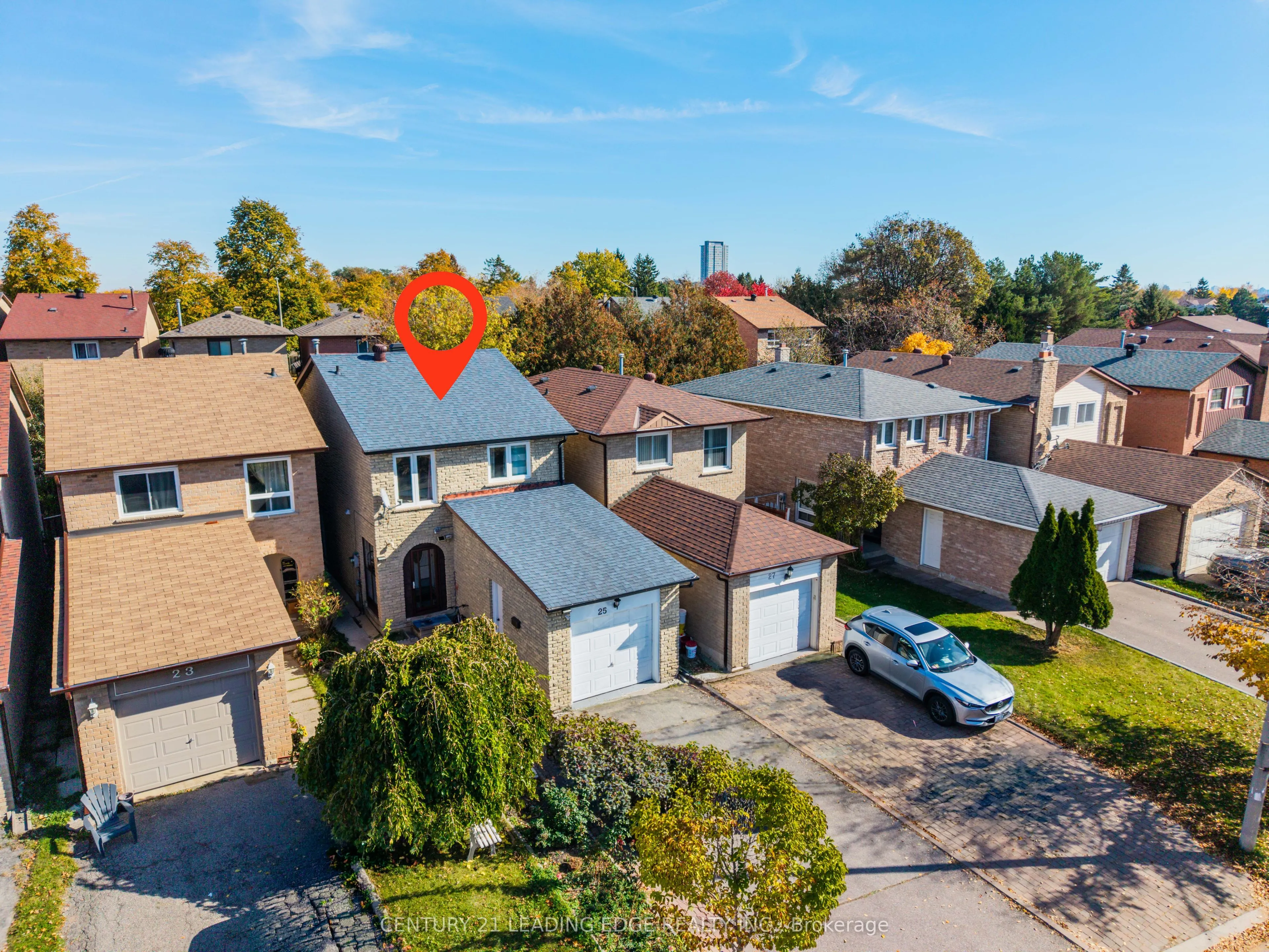 25 Croxley Green