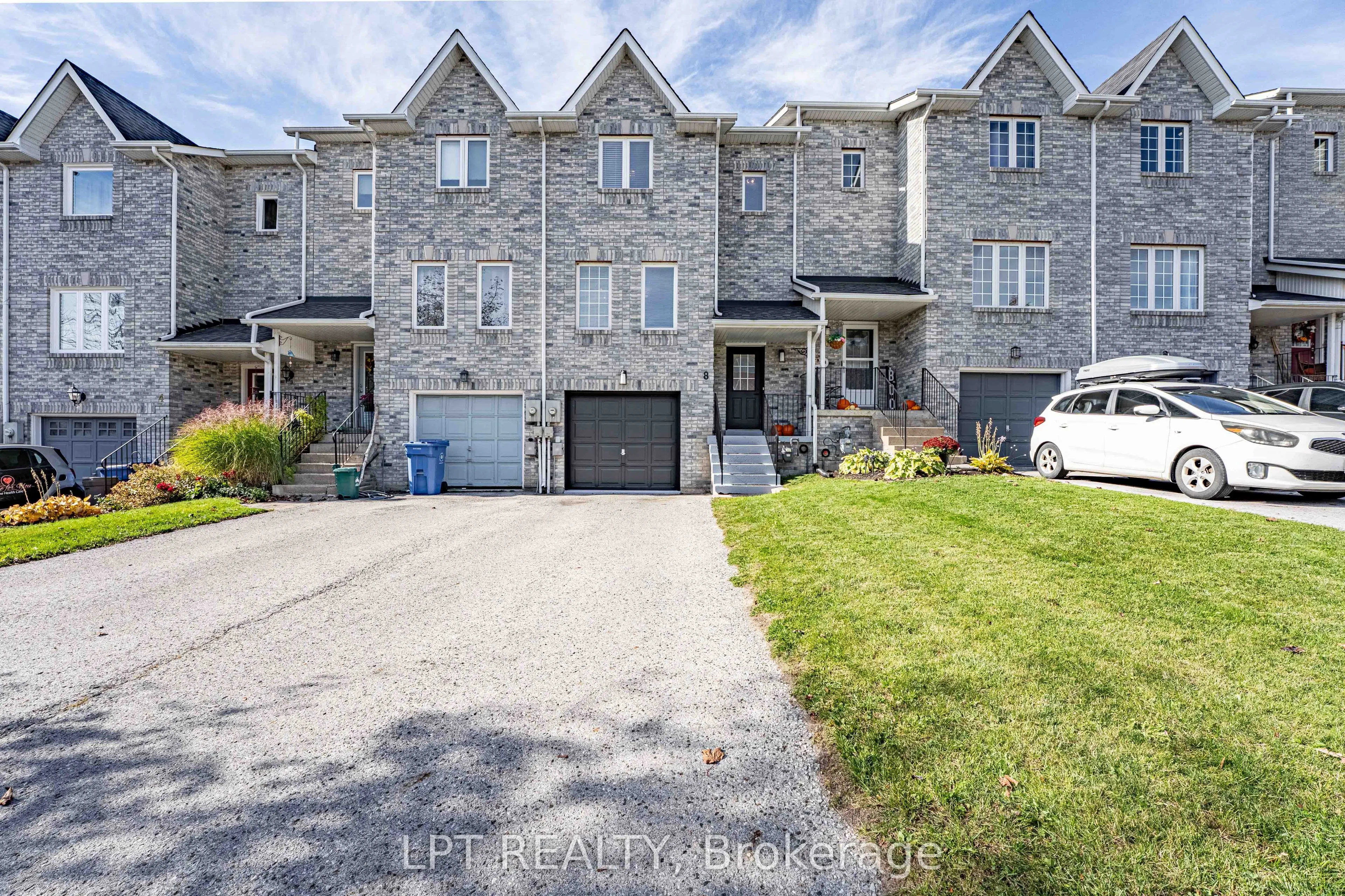 8 Hattie Court
