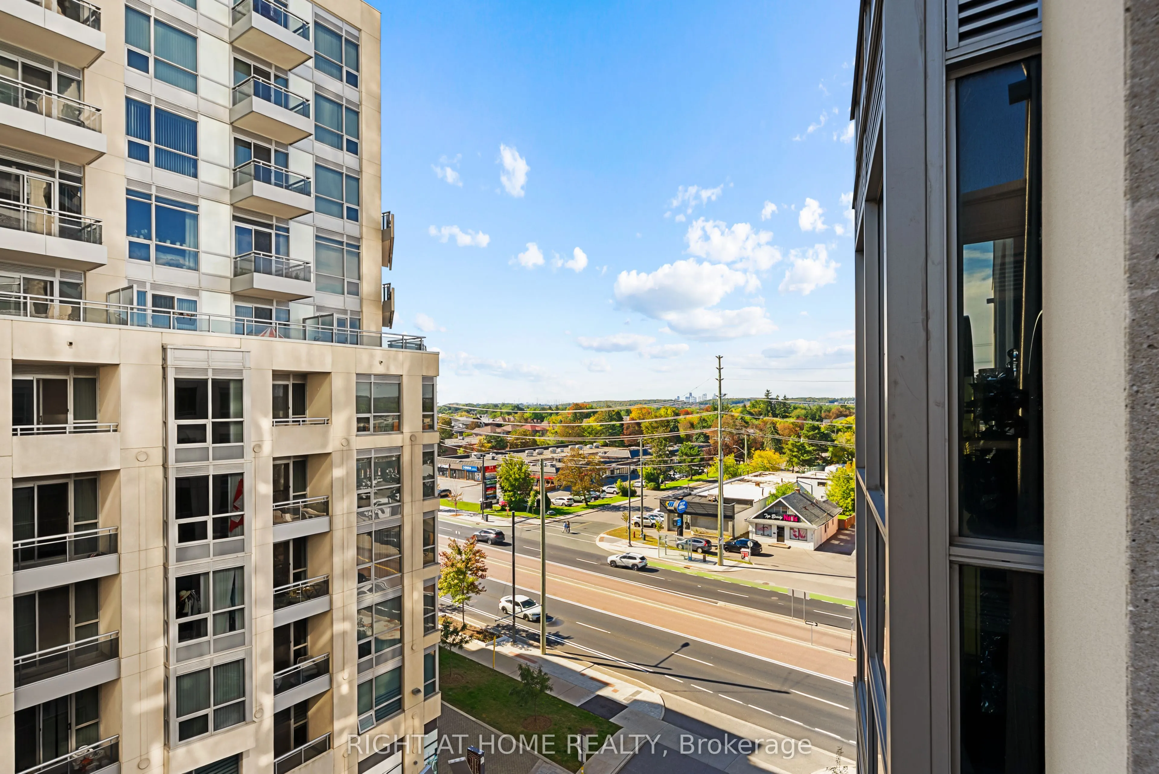 9201 Yonge Street #610