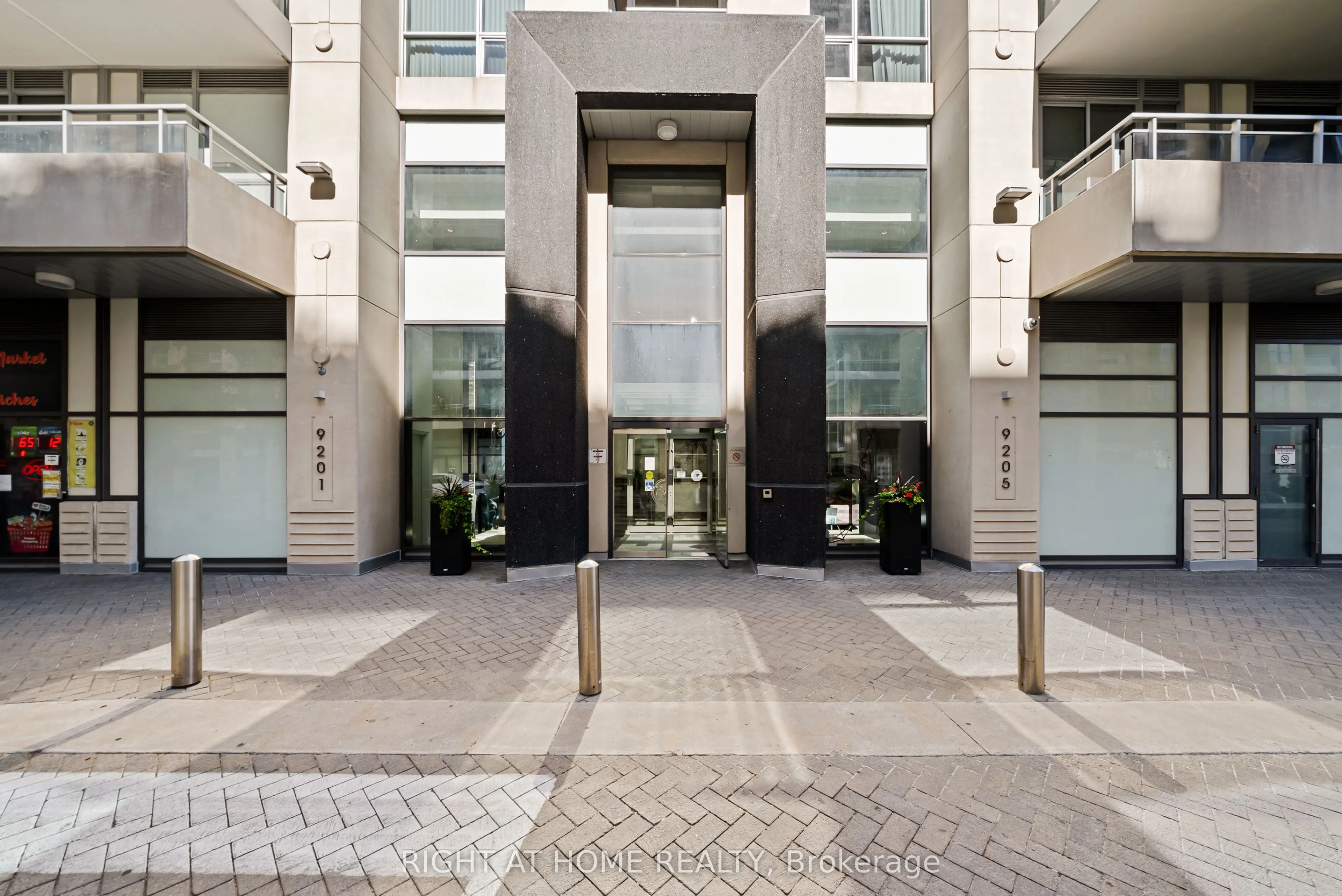 9201 Yonge Street #610