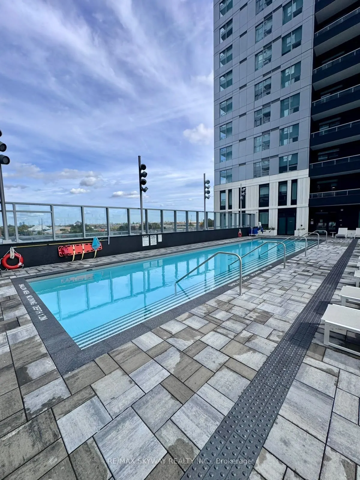 21 Meadowdale Road #903
