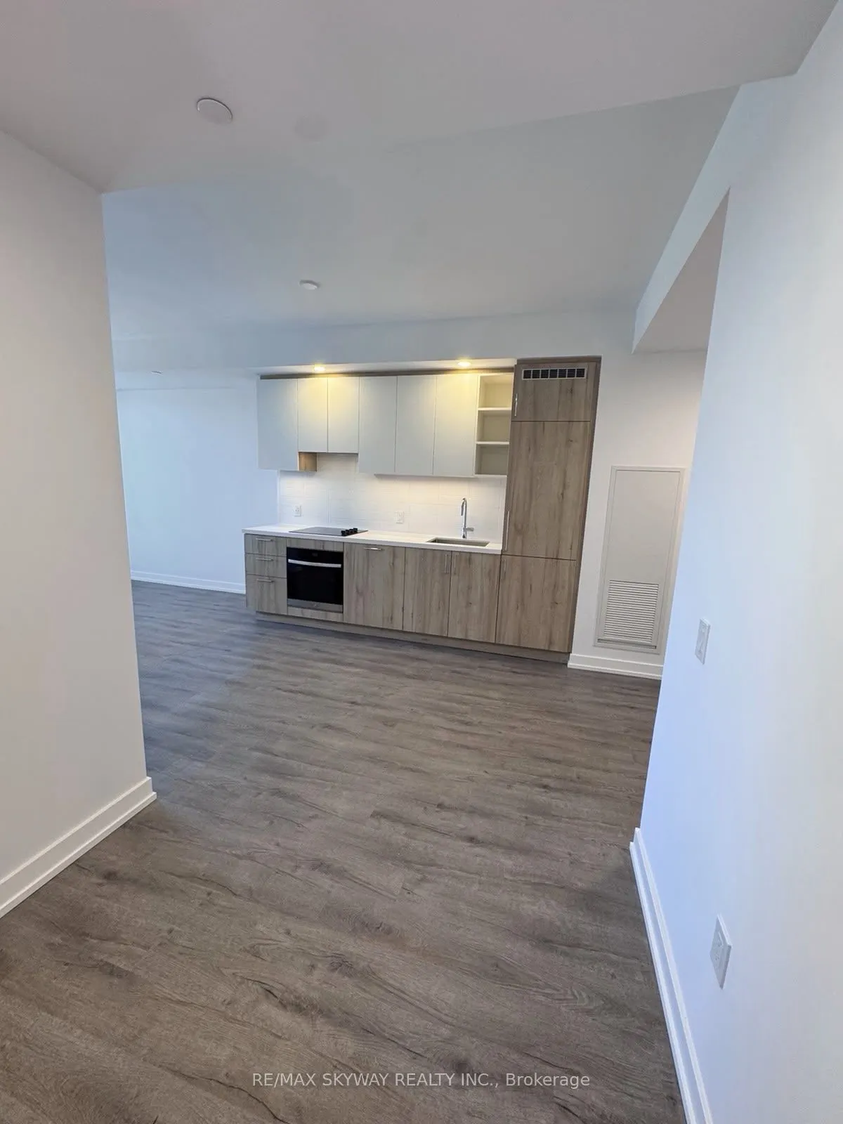 21 Meadowdale Road #903
