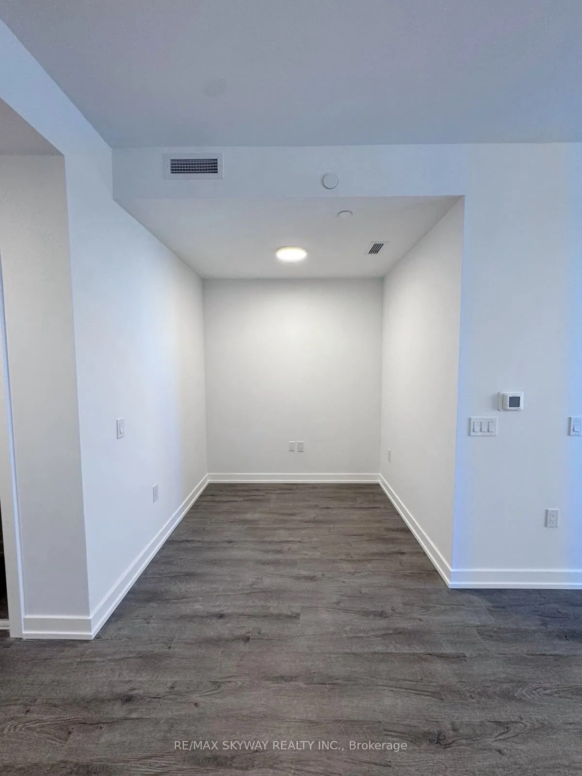 21 Meadowdale Road #903