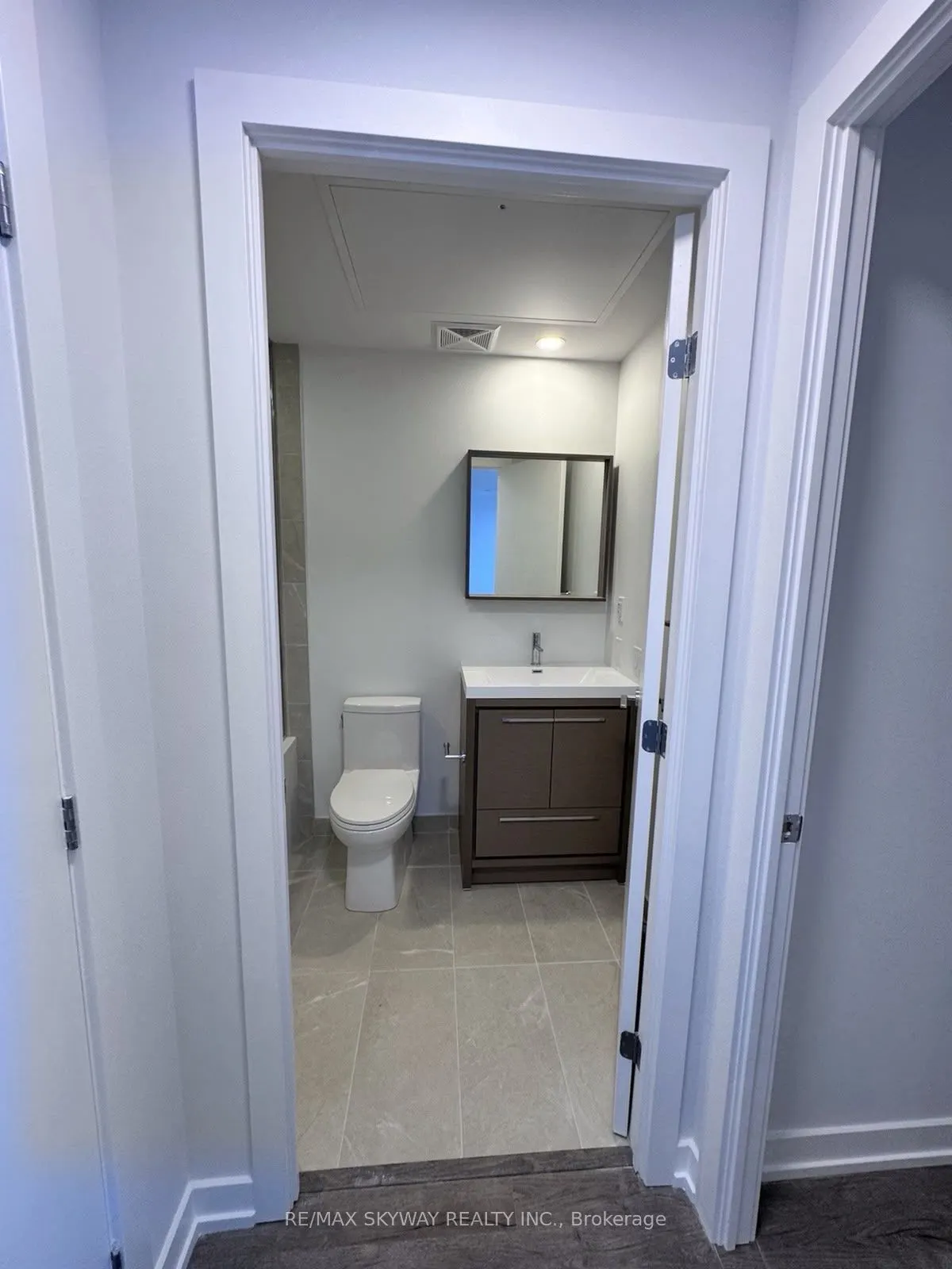 21 Meadowdale Road #903