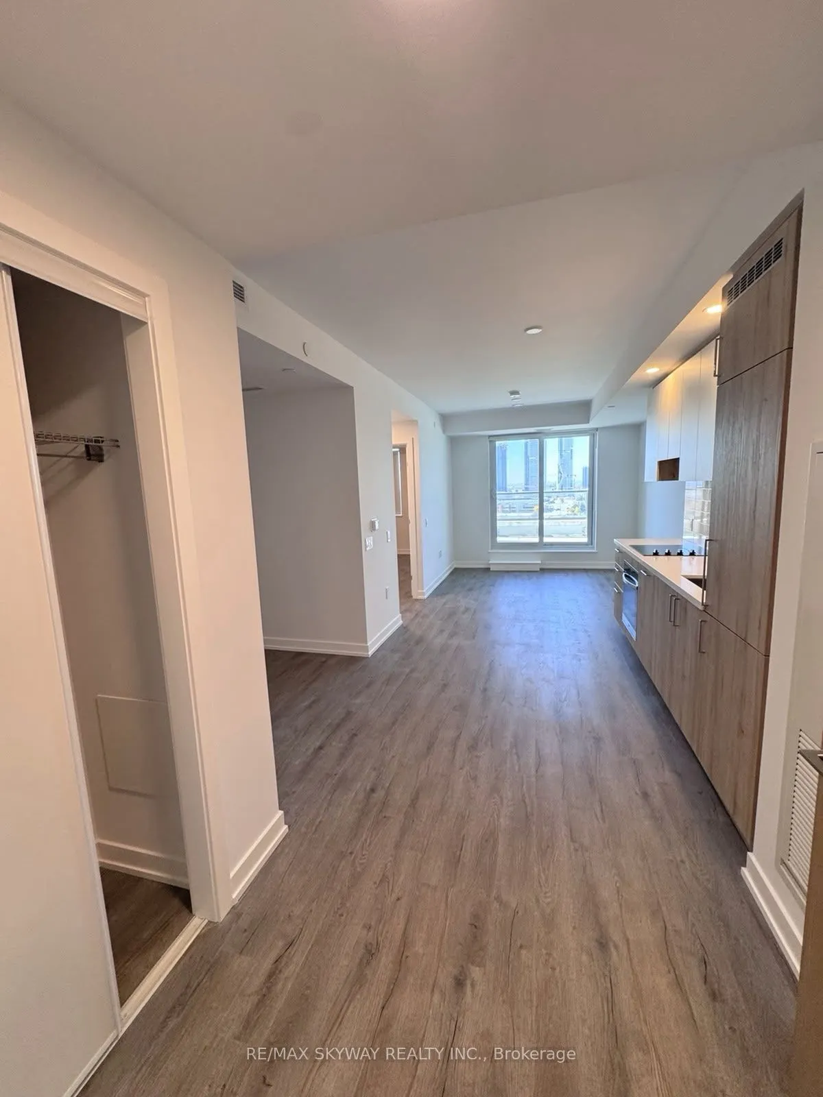21 Meadowdale Road #903