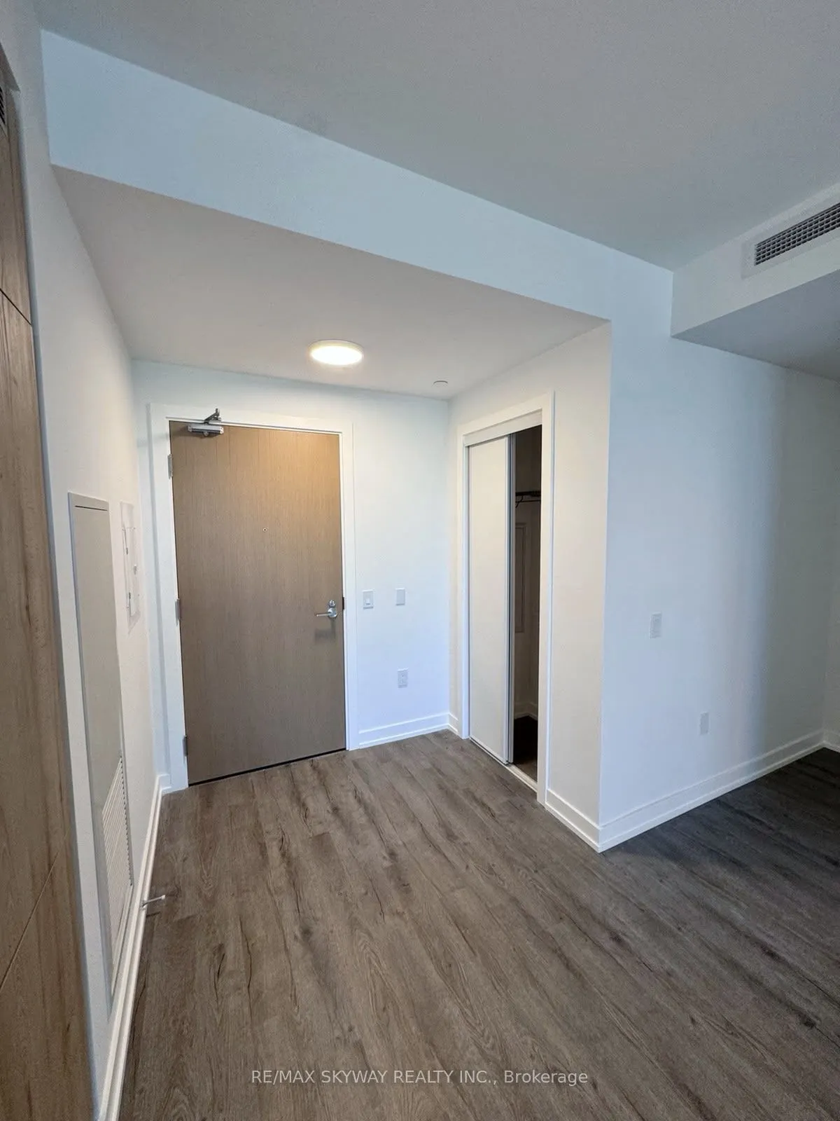 21 Meadowdale Road #903