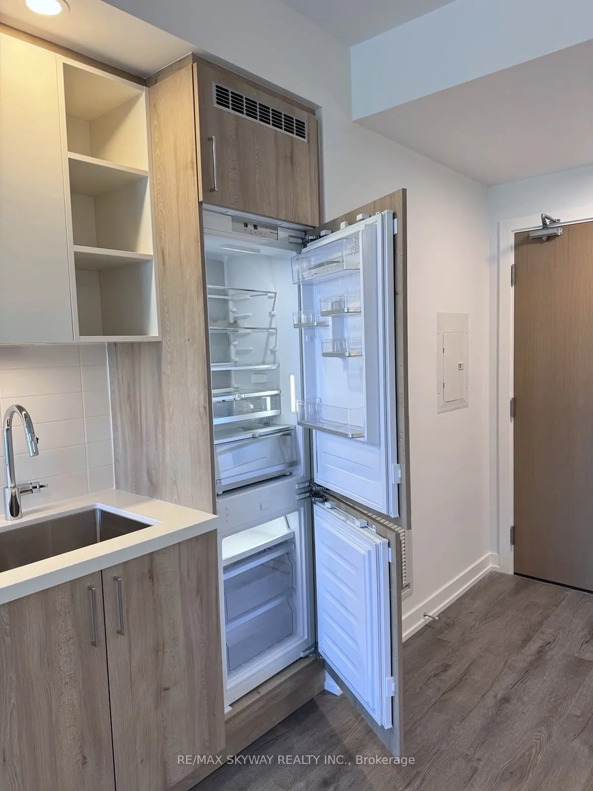 21 Meadowdale Road #903