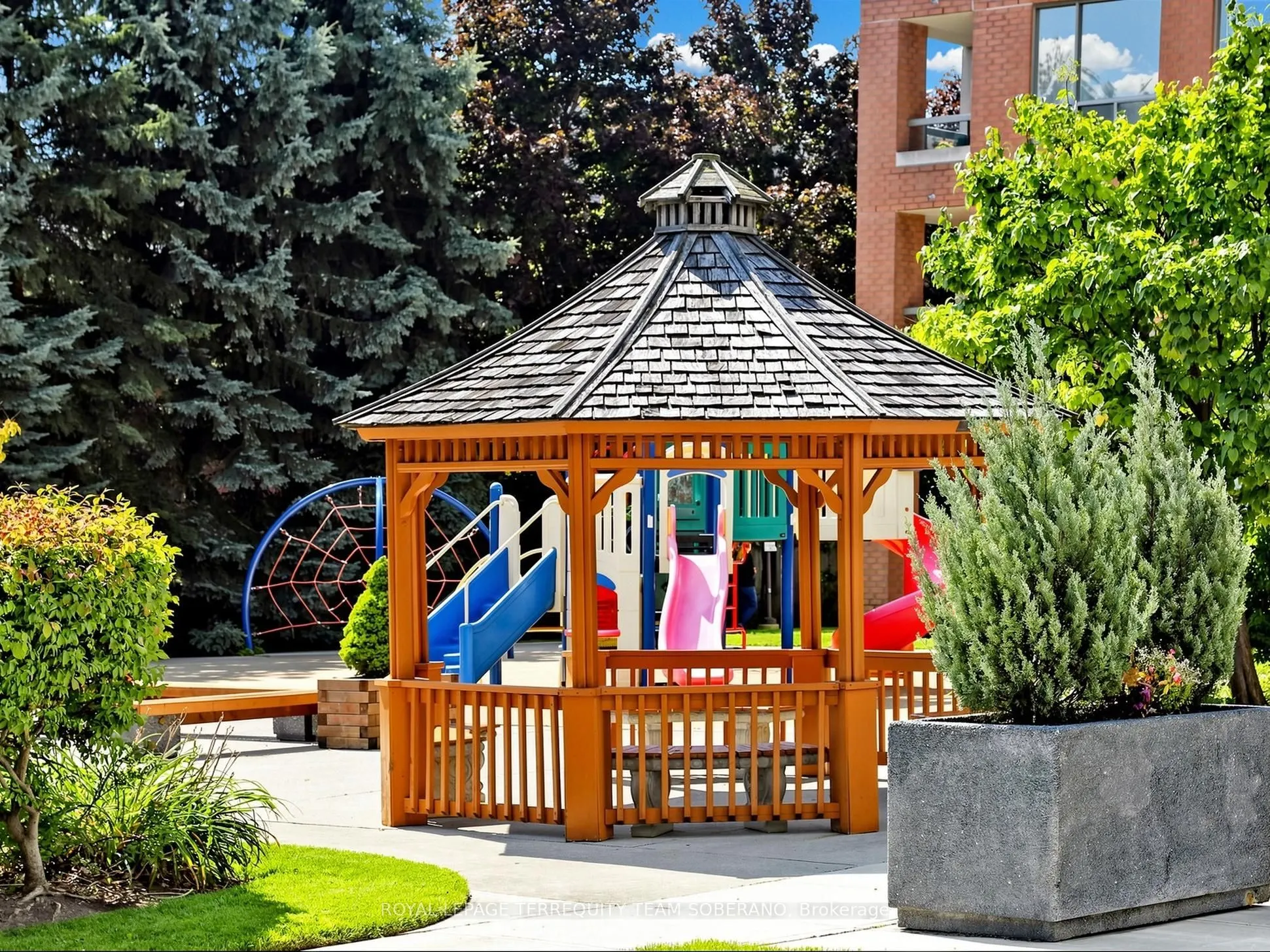 9 Northern Heights Drive #104