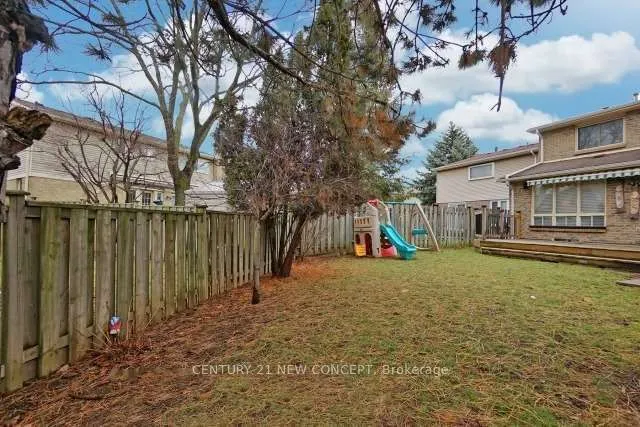 22 Gilmore Crescent