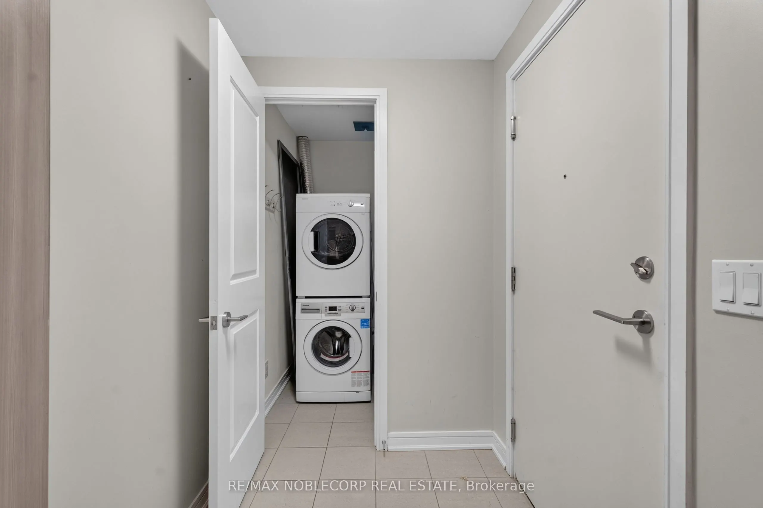 9191 Yonge Street #206SW