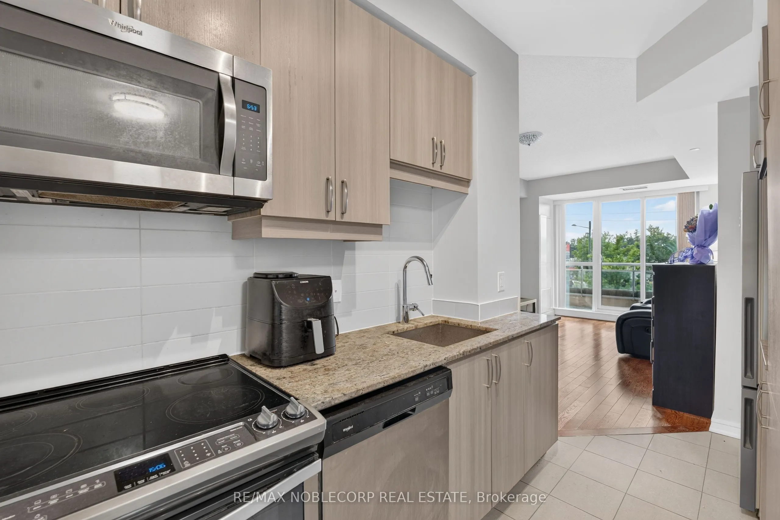 9191 Yonge Street #206SW