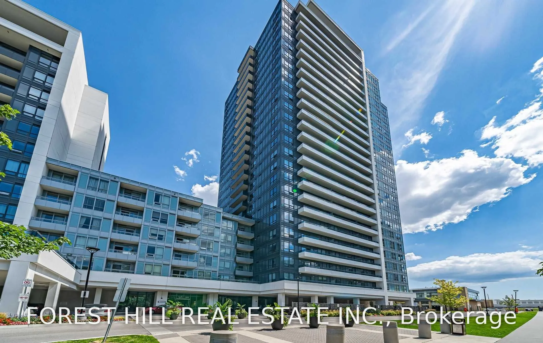 7890 Bathurst Street #611