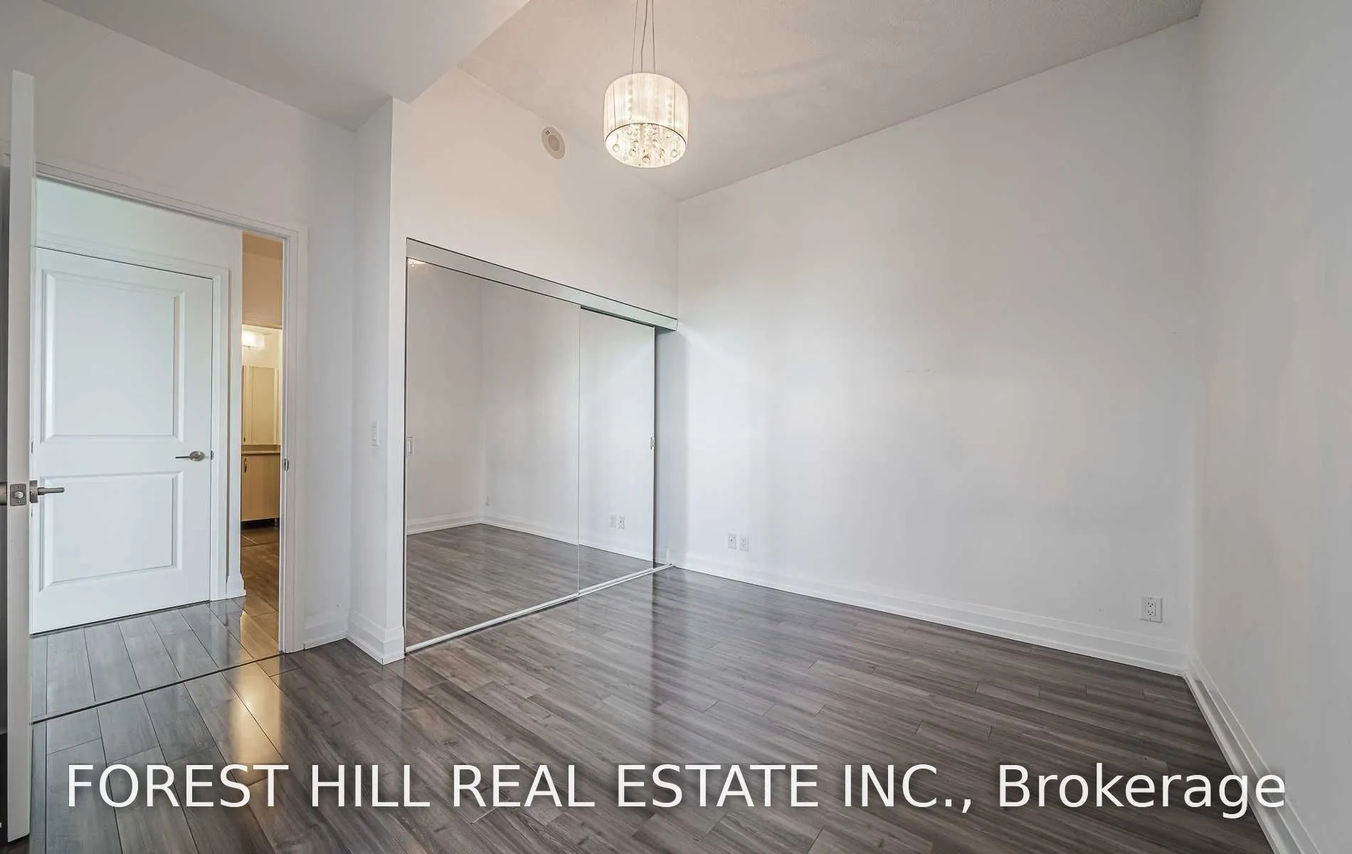 7890 Bathurst Street #611