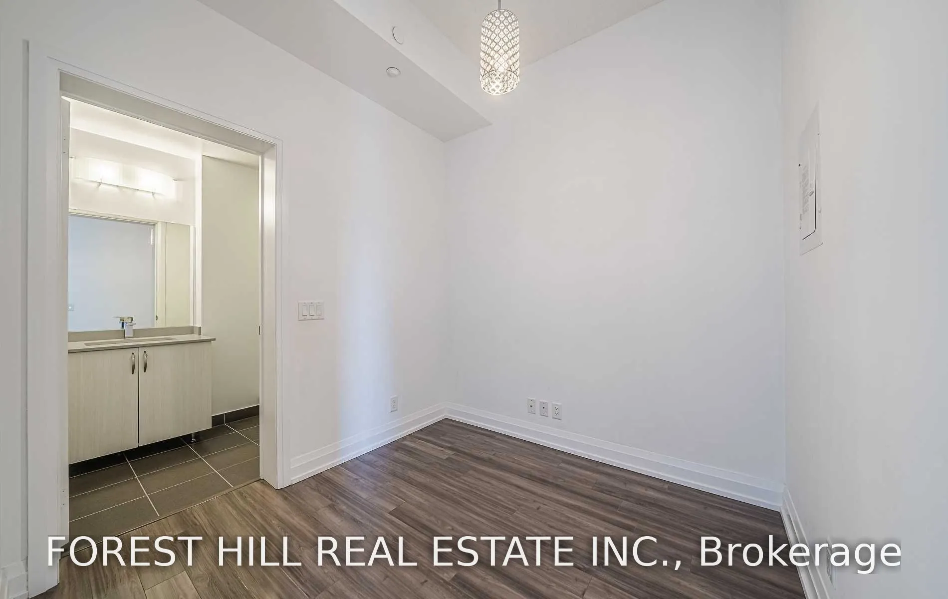 7890 Bathurst Street #611
