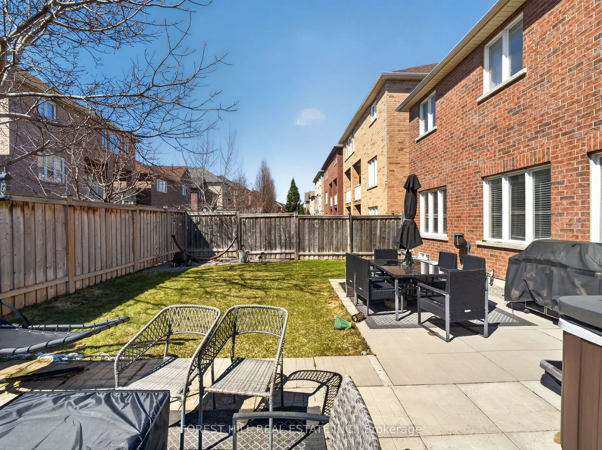 12 Wallenberg Drive
