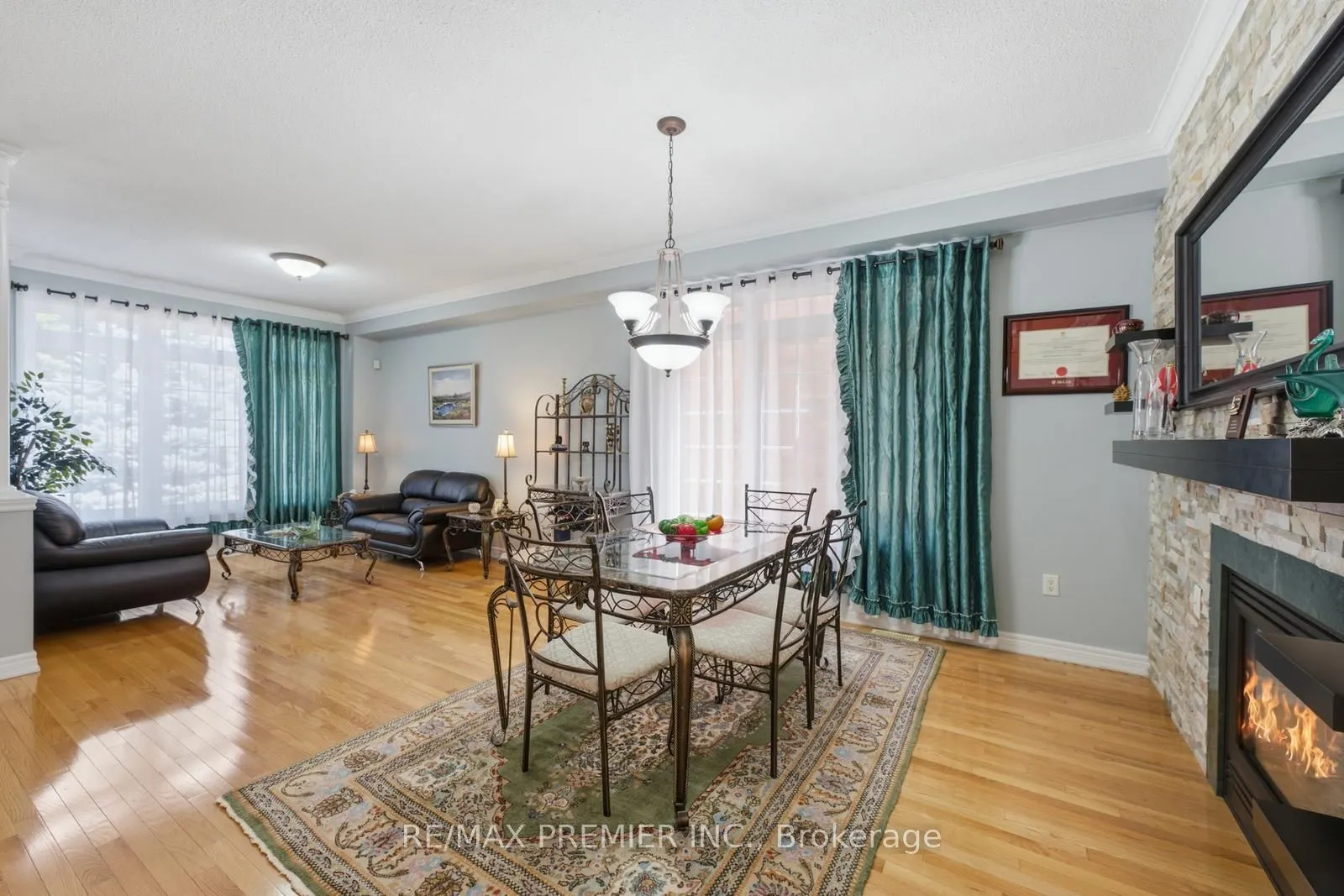 63 Summeridge Drive