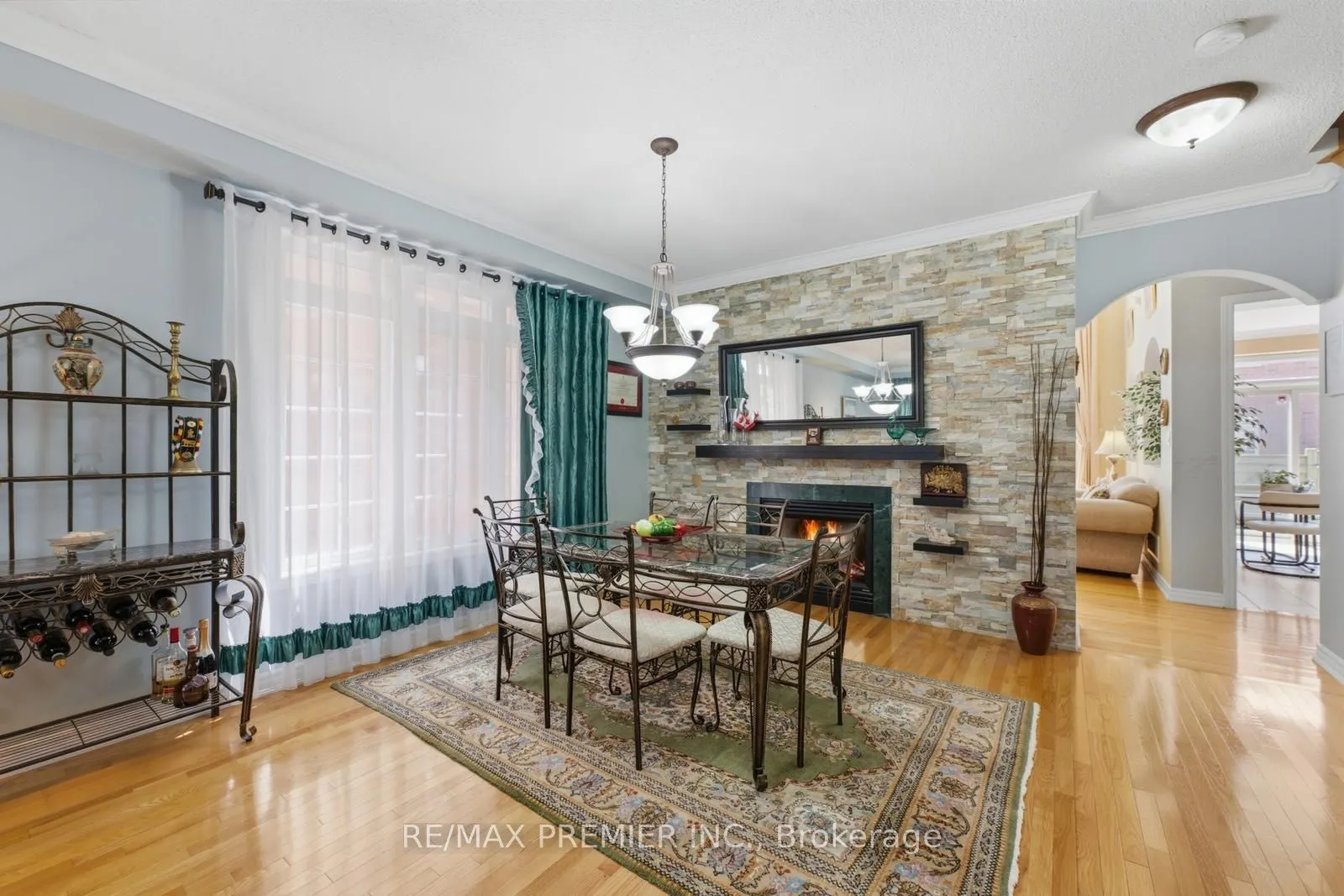 63 Summeridge Drive