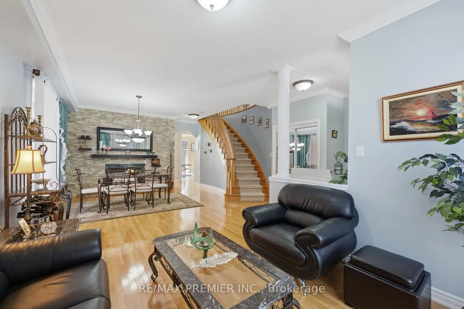 63 Summeridge Drive
