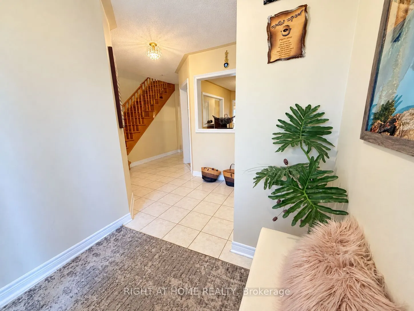 205 deepsprings Crescent