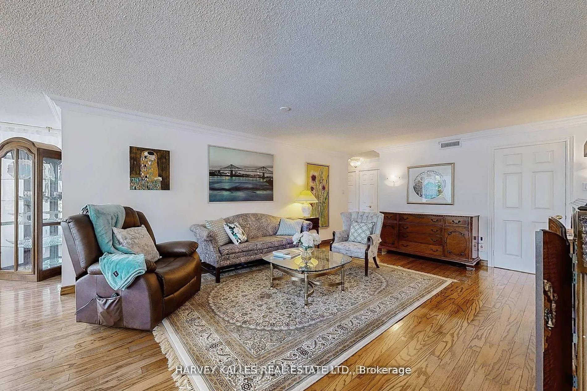 7300 Yonge Street #311