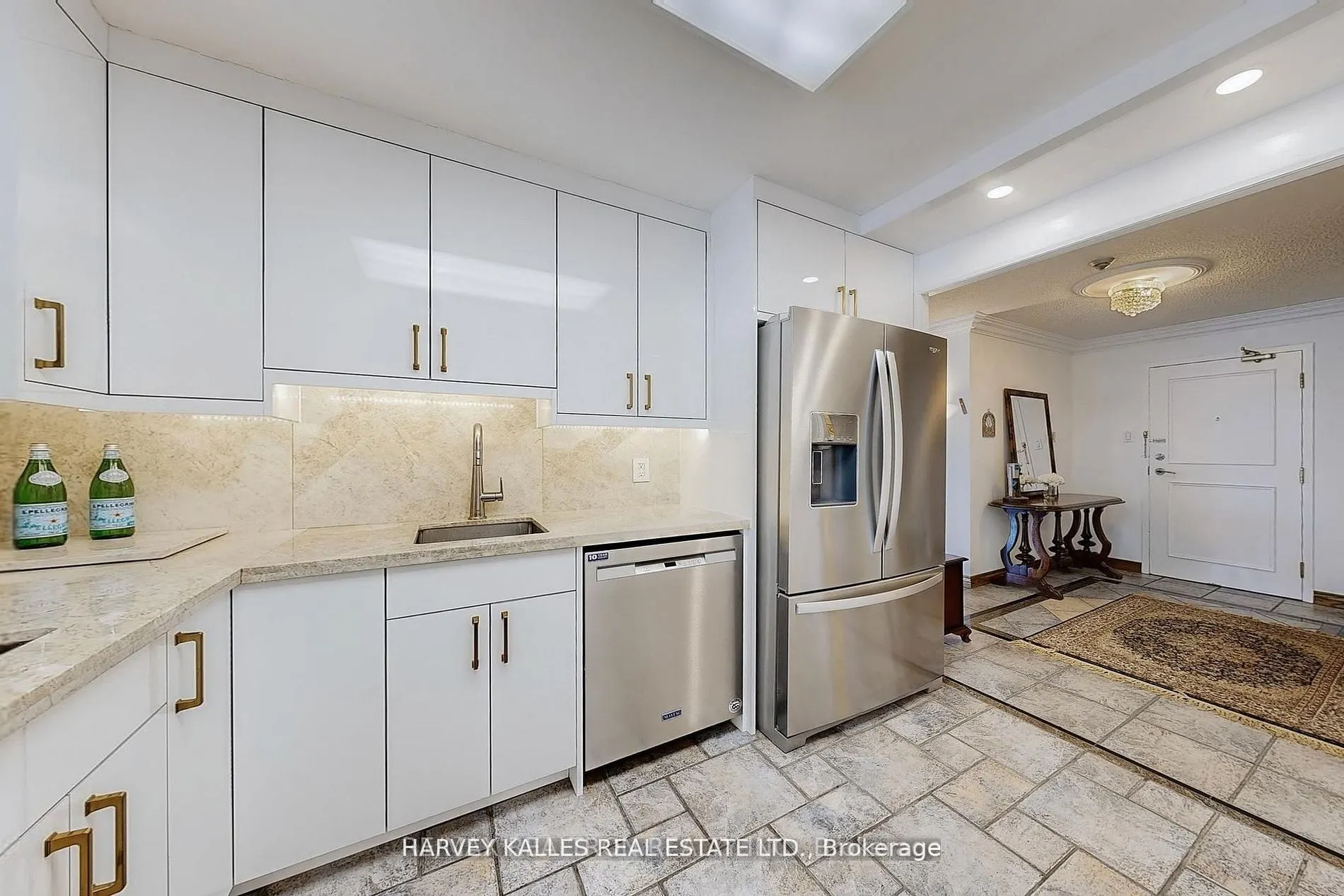 7300 Yonge Street #311